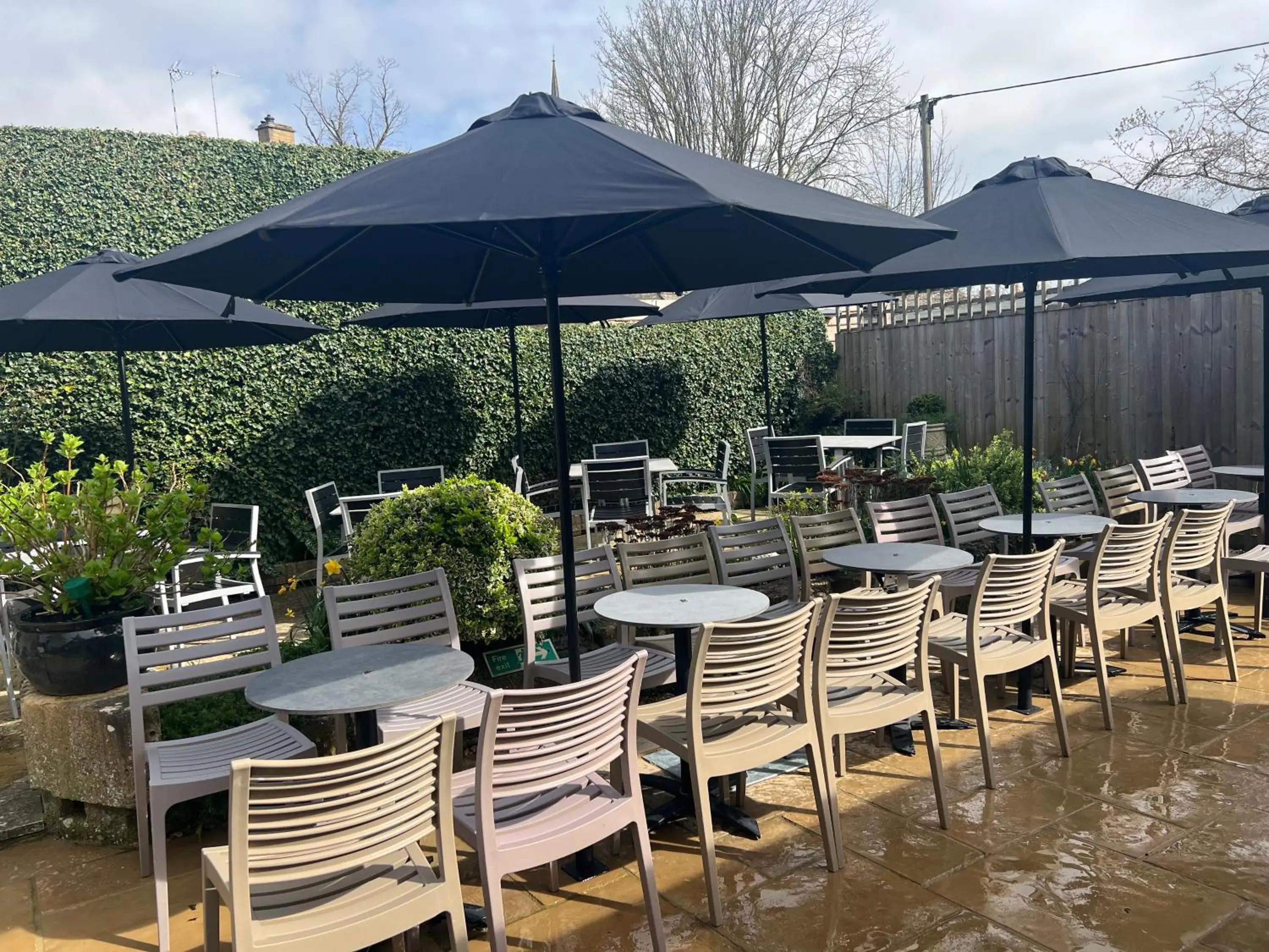 Property building in Priory Tearooms Burford with Rooms Property building in Priory Tearooms Burford with Rooms