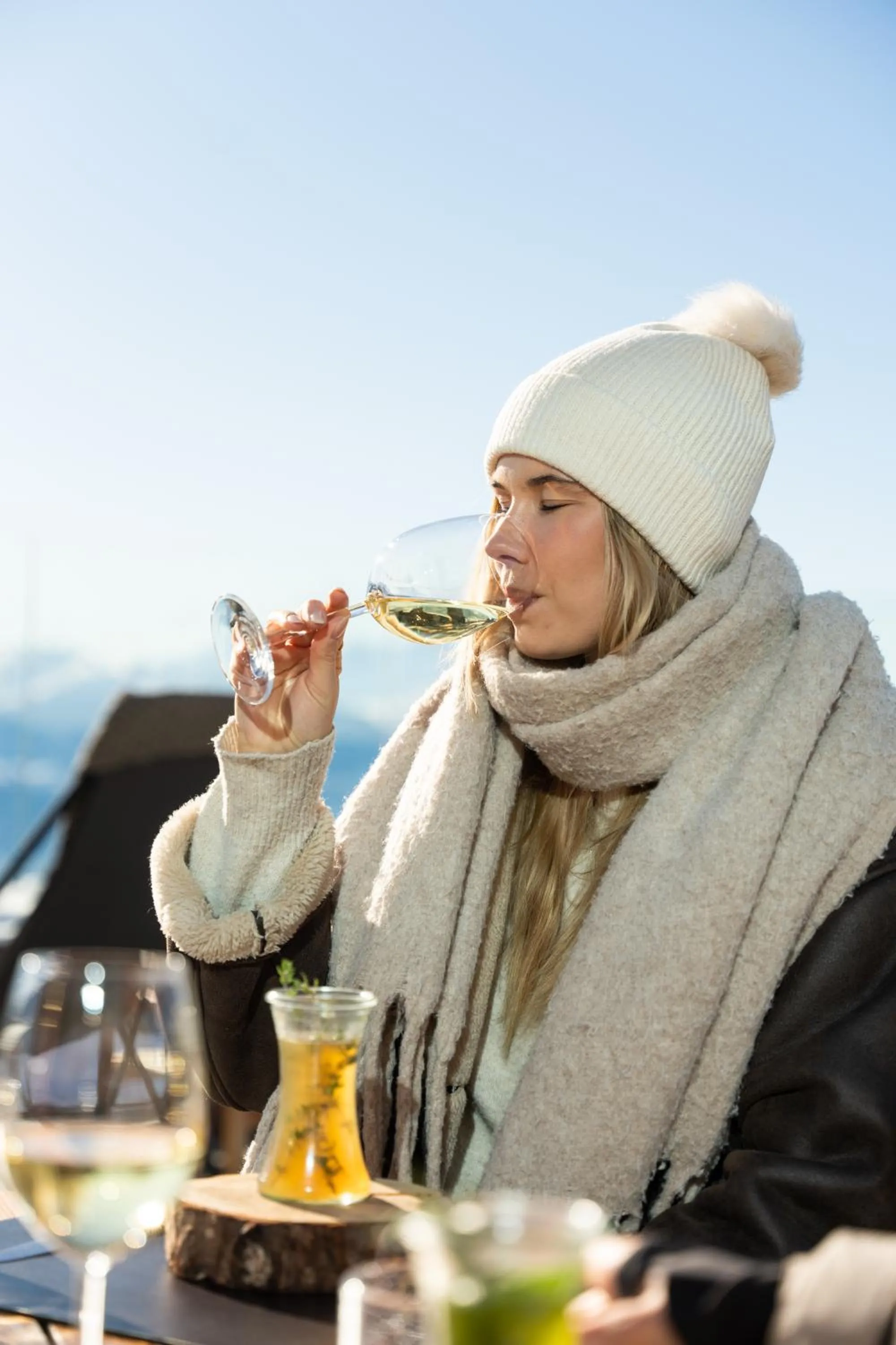 Restaurant/places to eat in chetzeron