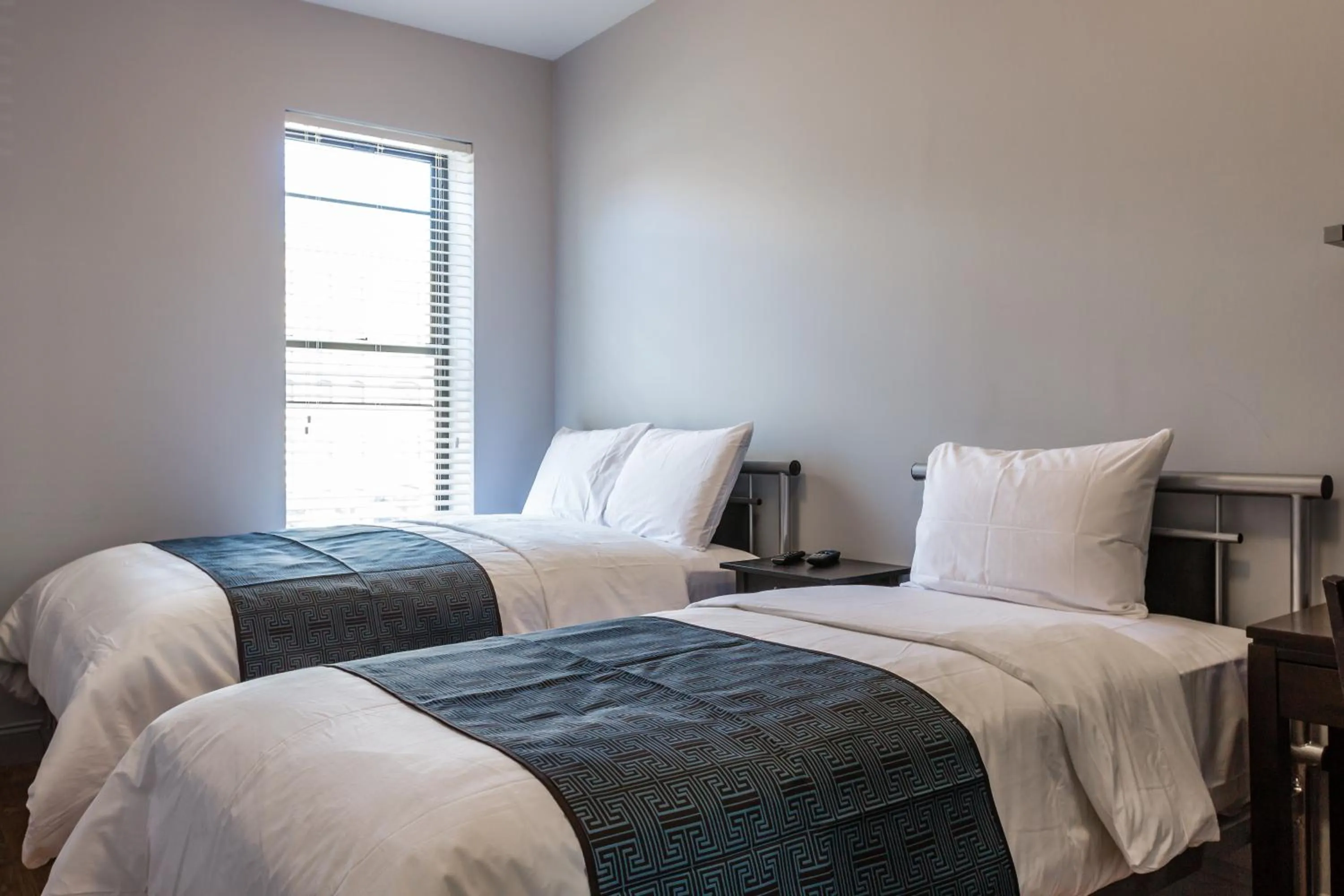 Day, Bed in The Park Ave North