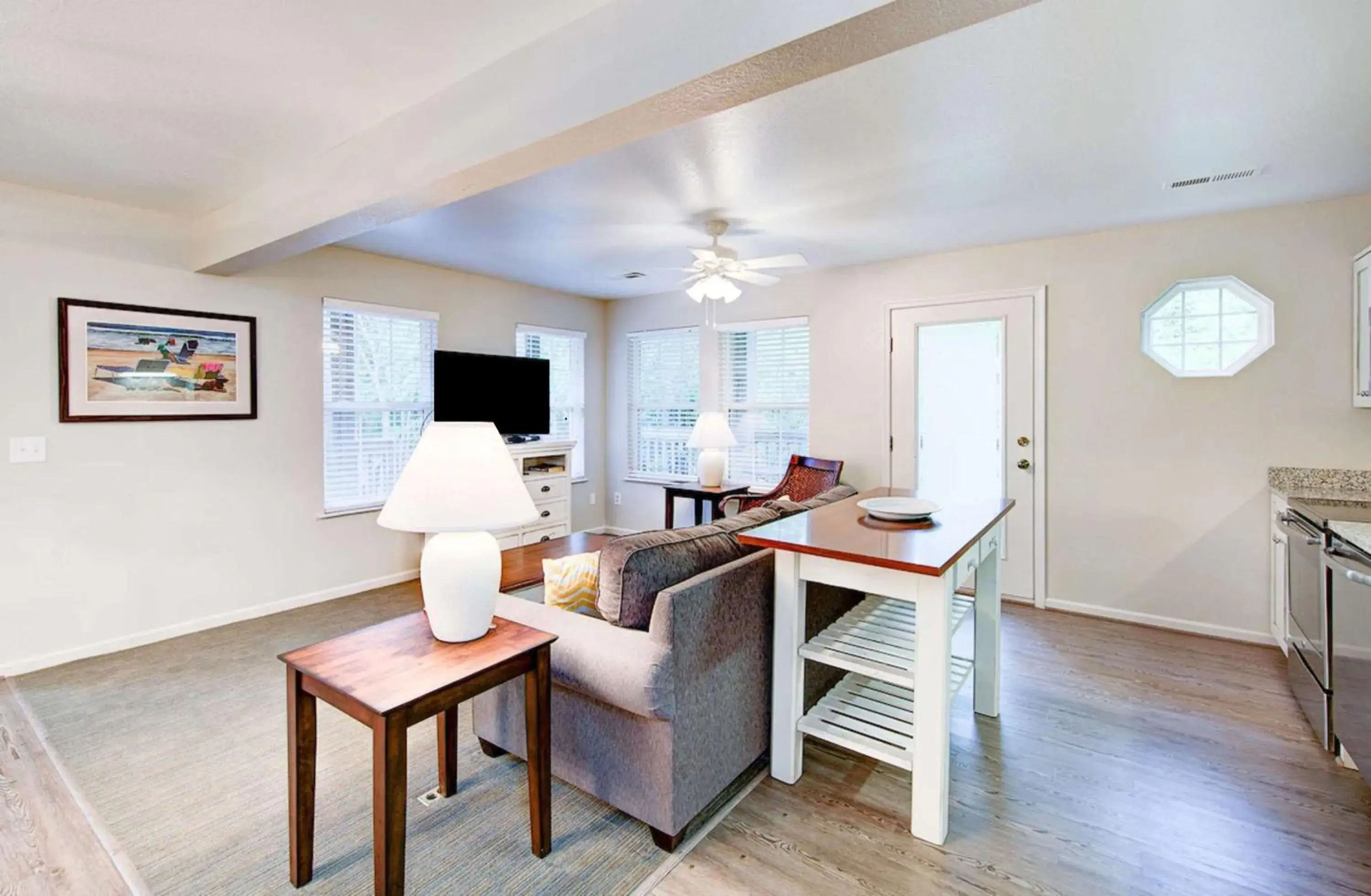 One-Bedroom King Suite with Roll-In Shower - Mobility Access in Hilton Vacation Club Beachwoods Kitty Hawk One-Bedroom King Suite with Roll-In Shower - Mobility Access in Hilton Vacation Club Beachwoods Kitty Hawk