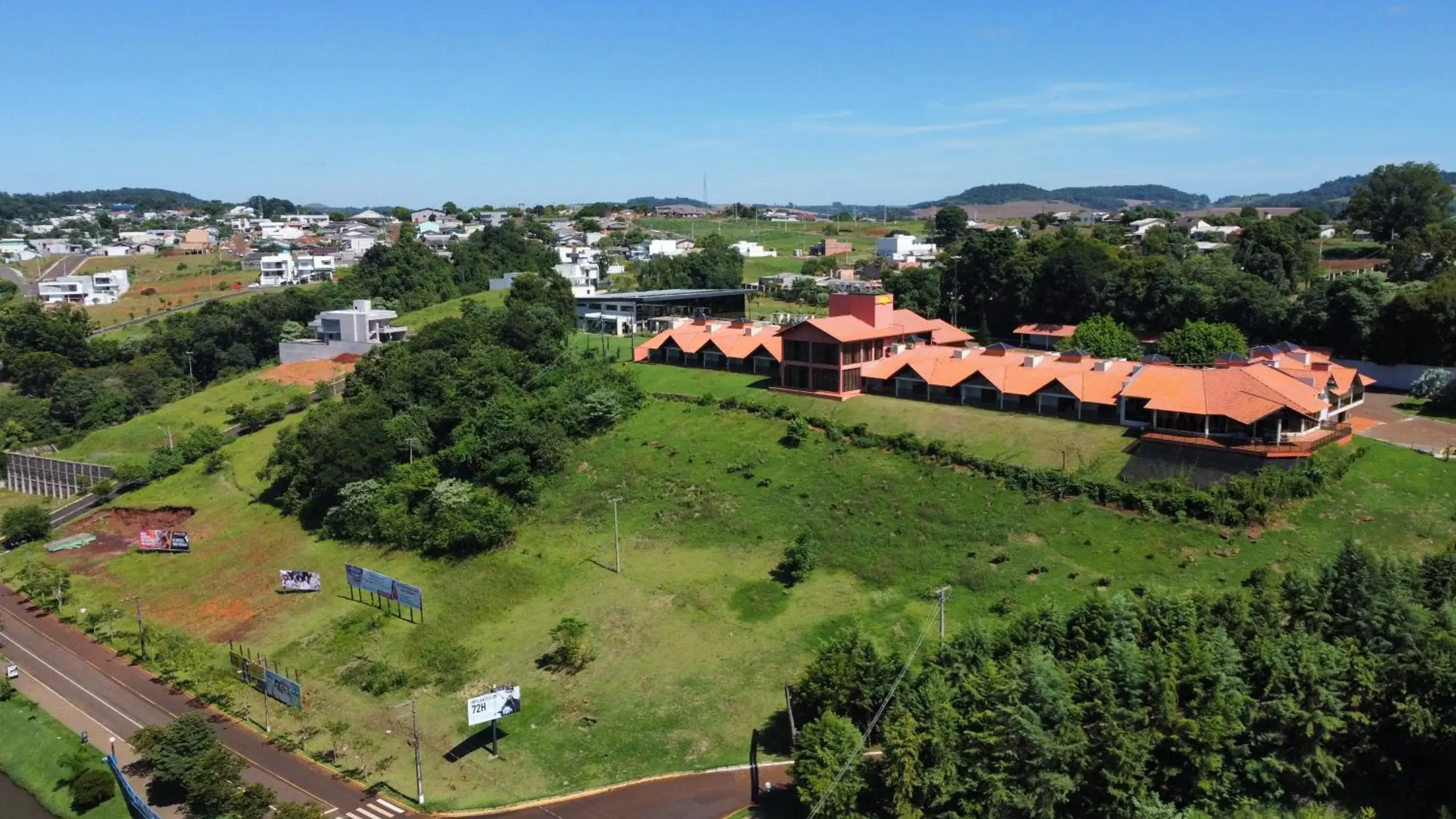Property building in Hotel Lago Dourado Property building in Hotel Lago Dourado