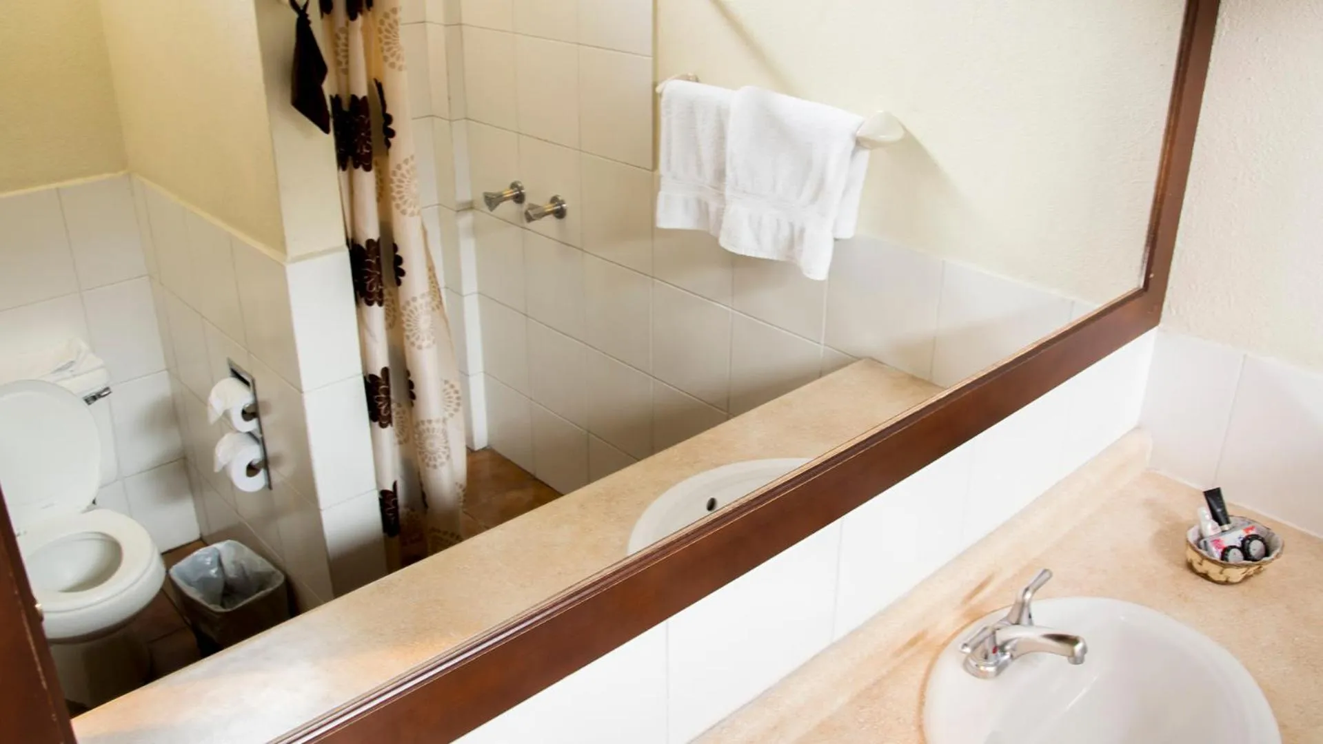 Bathroom in Hotel Pensión Bonifaz