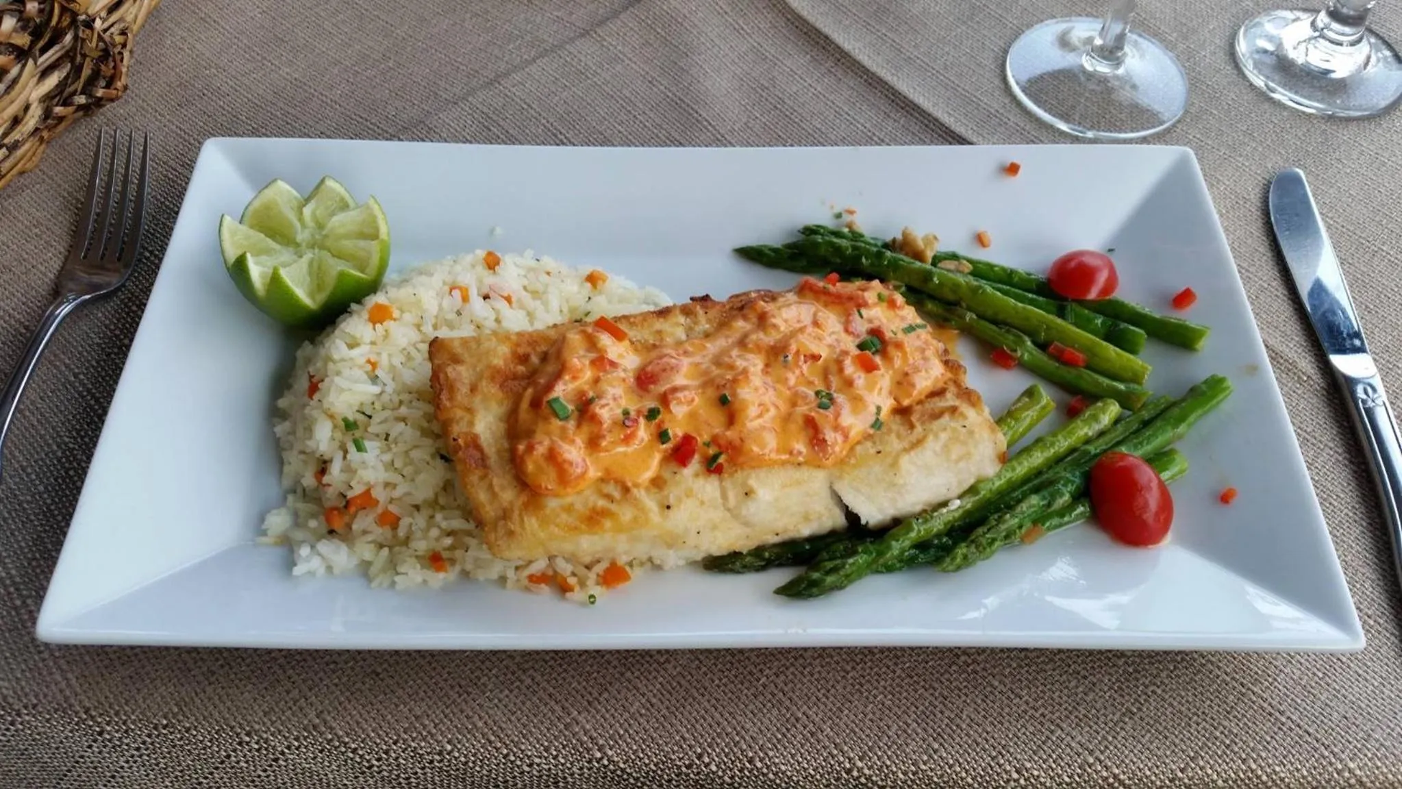 Glen-Ella Springs Hotel & Restaurant