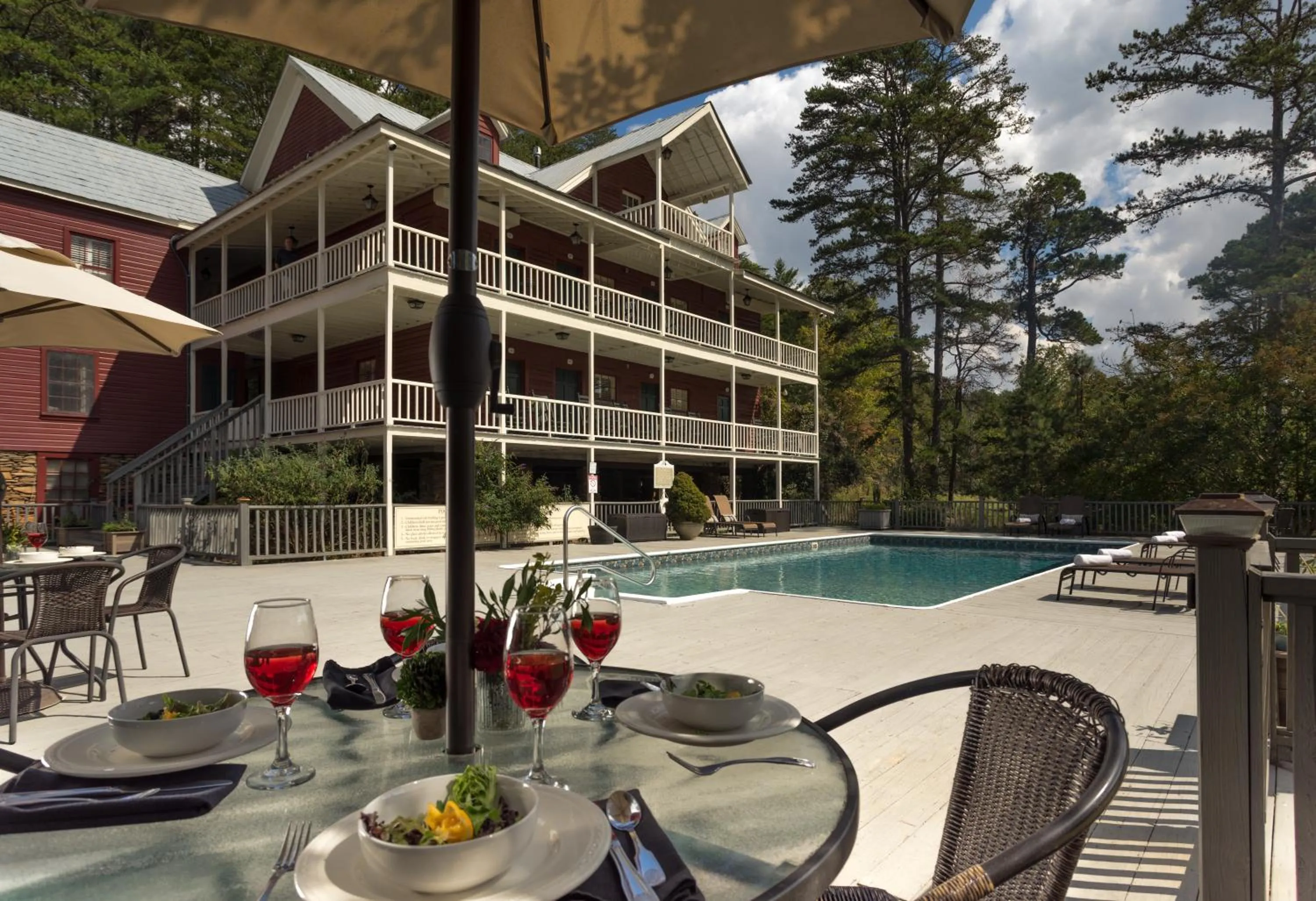 Garden in Glen-Ella Springs Hotel & Restaurant