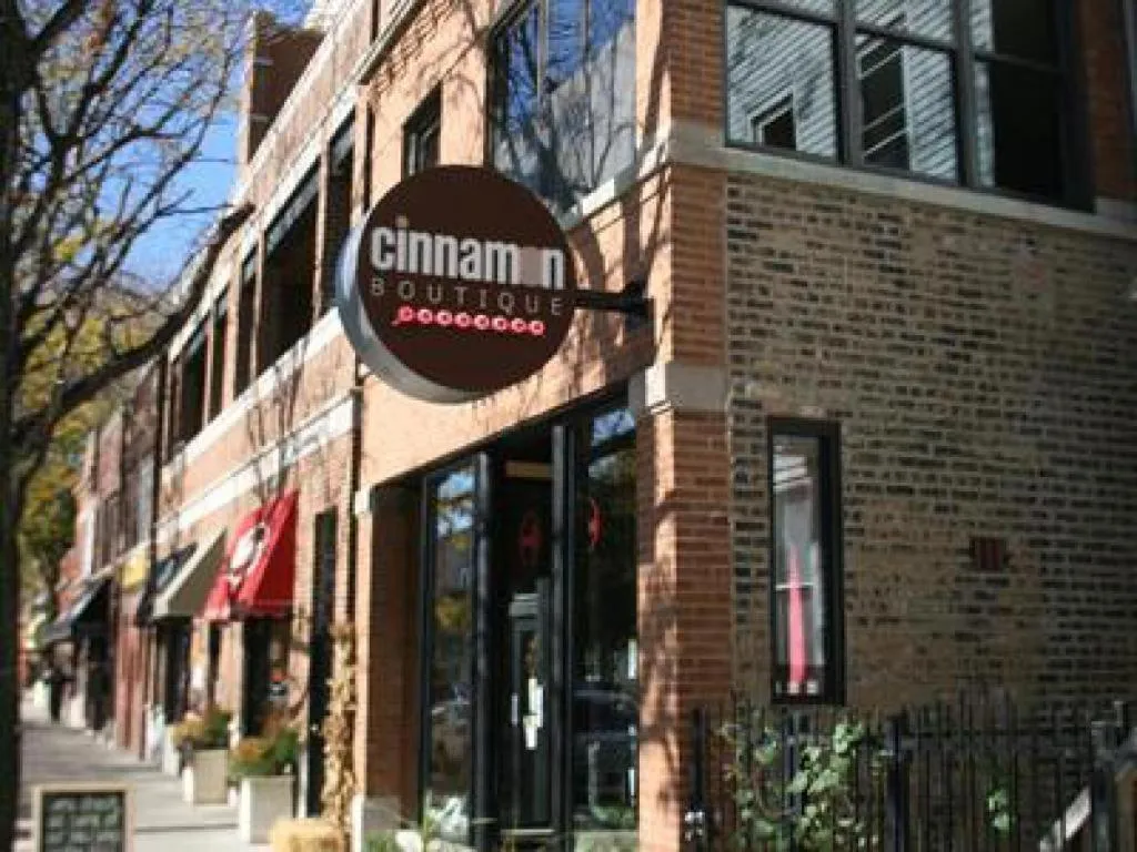 Other in Roscoe Village Guesthouse