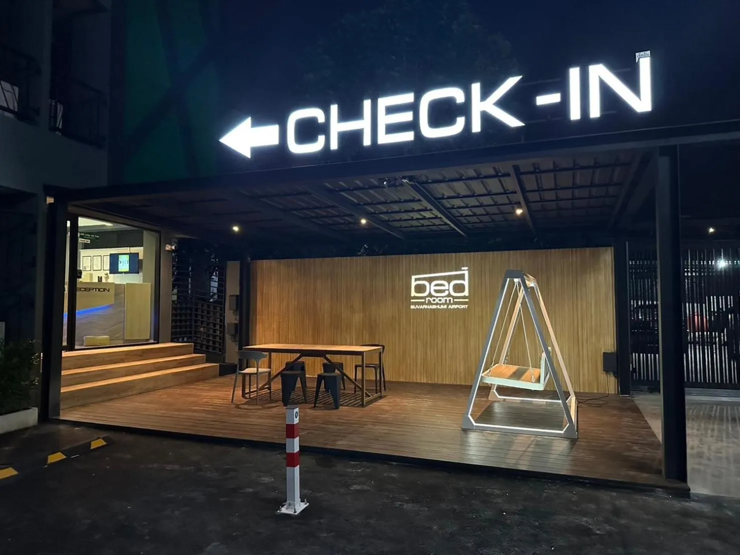 Lobby or reception in Bed-room at Suvarnabhumi Airport - Newly renovated