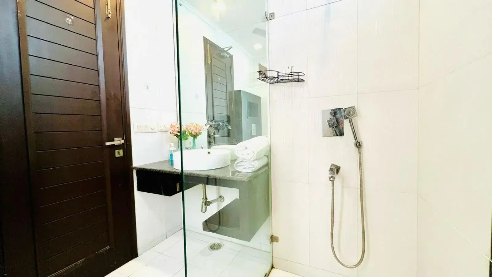 Premier Two-Bedroom Apartment in Olive Service Apartments - Greater Kailash Premier Two-Bedroom Apartment in Olive Service Apartments - Greater Kailash