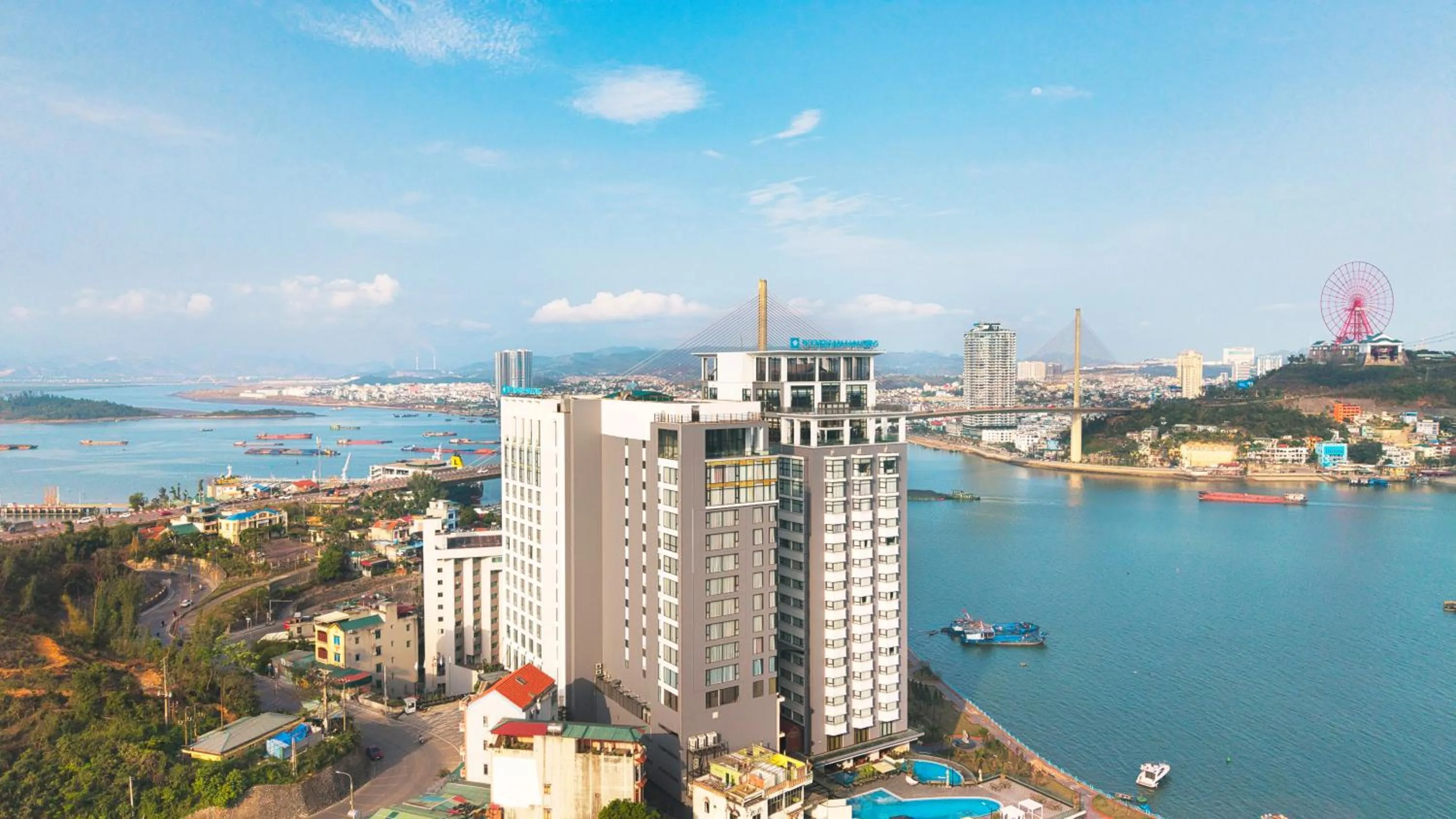 Wyndham Legend Halong