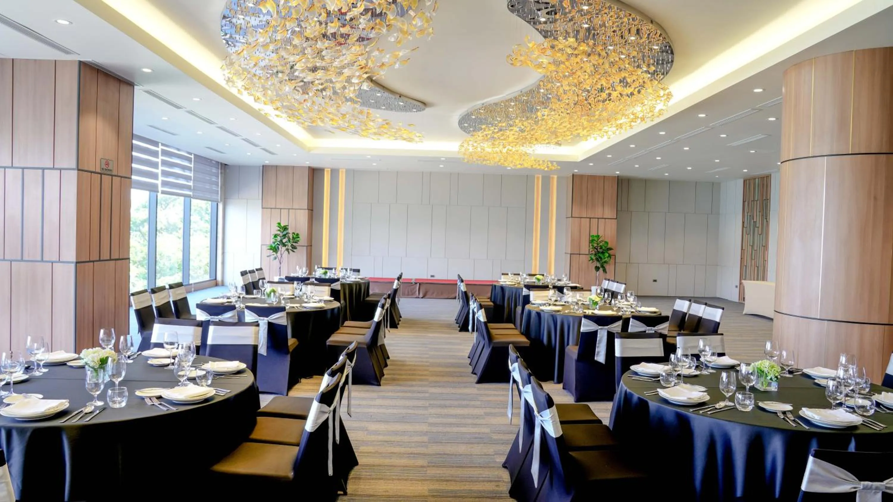 Wyndham Legend Halong