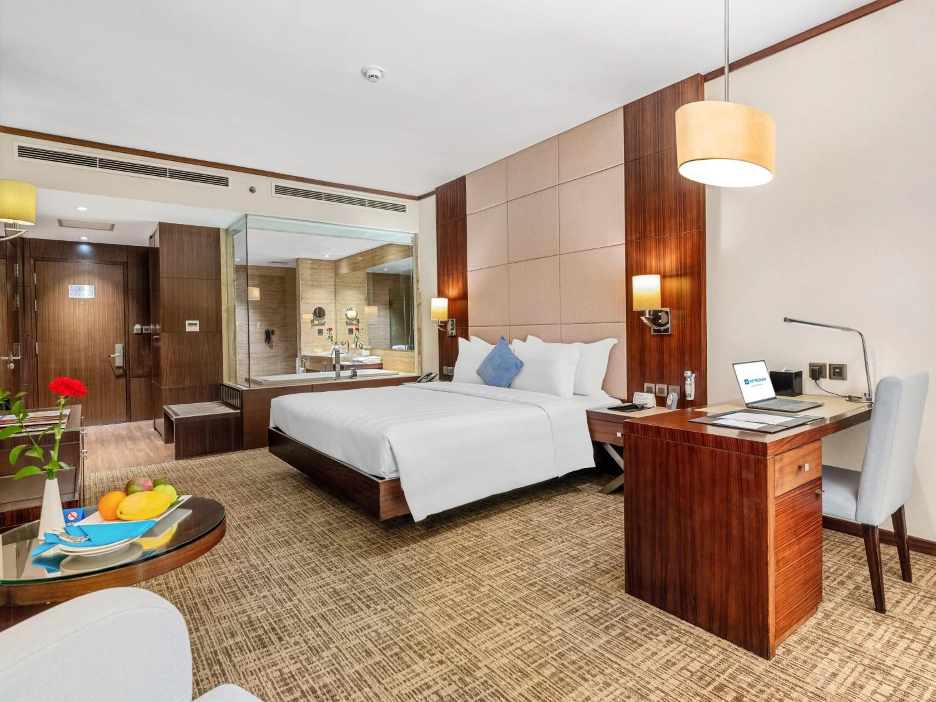 Bed in Wyndham Legend Halong