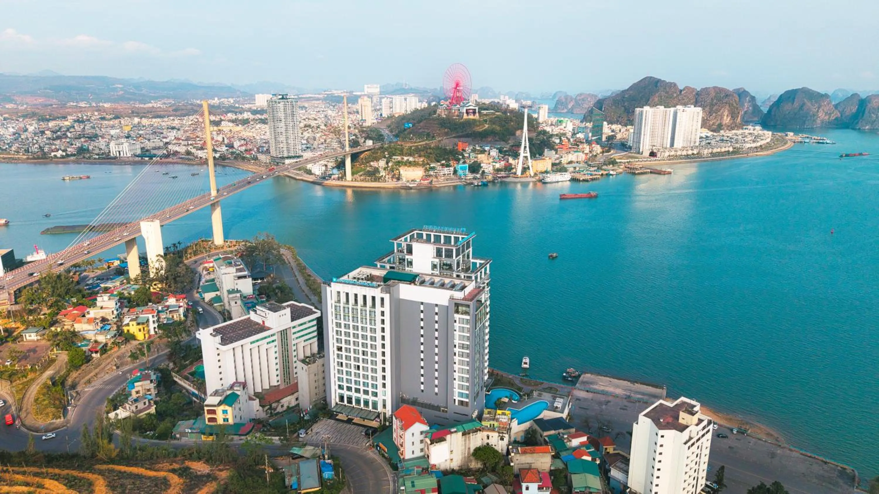 Wyndham Legend Halong