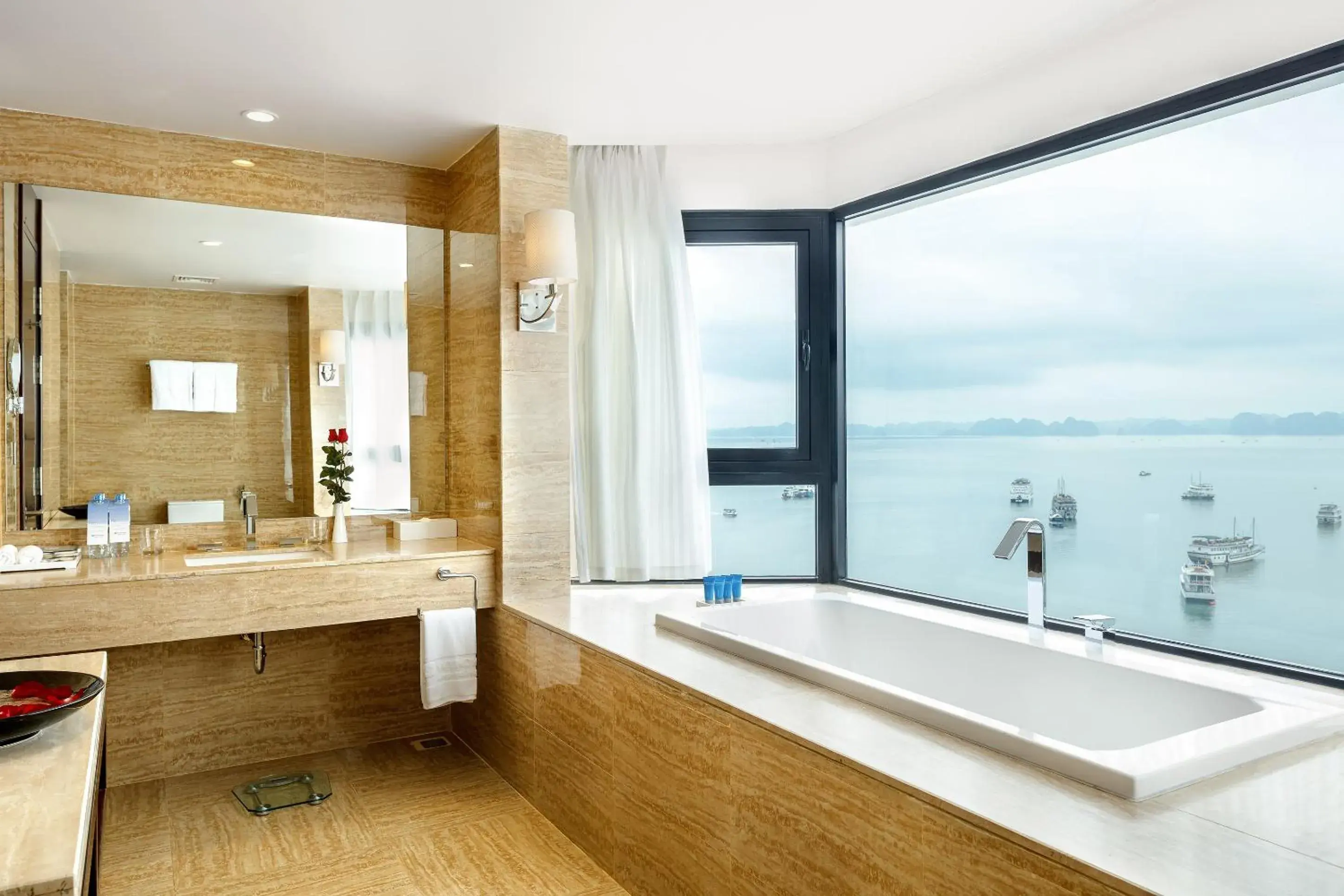Bathroom in Wyndham Legend Halong Bathroom in Wyndham Legend Halong