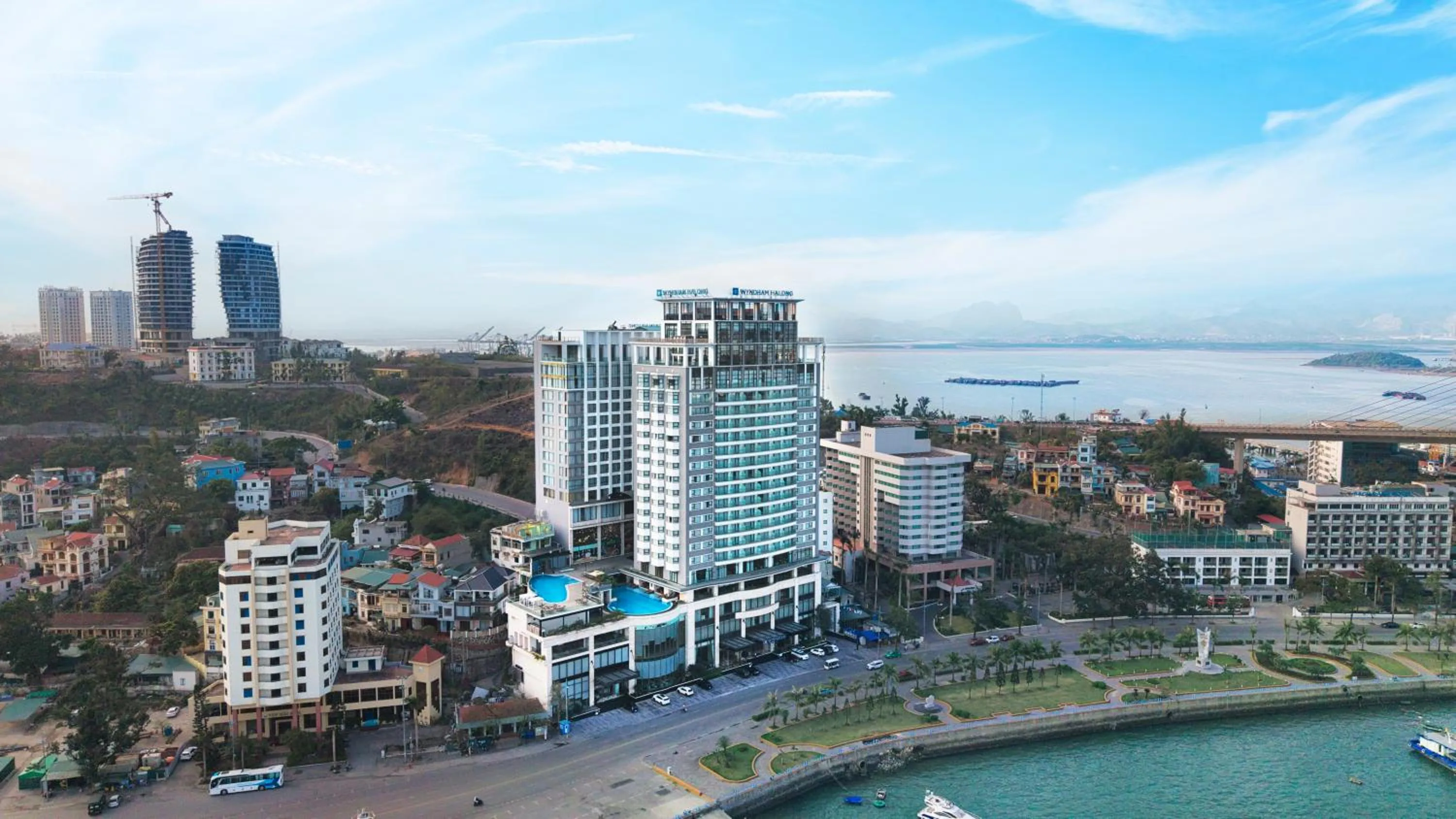 Wyndham Legend Halong