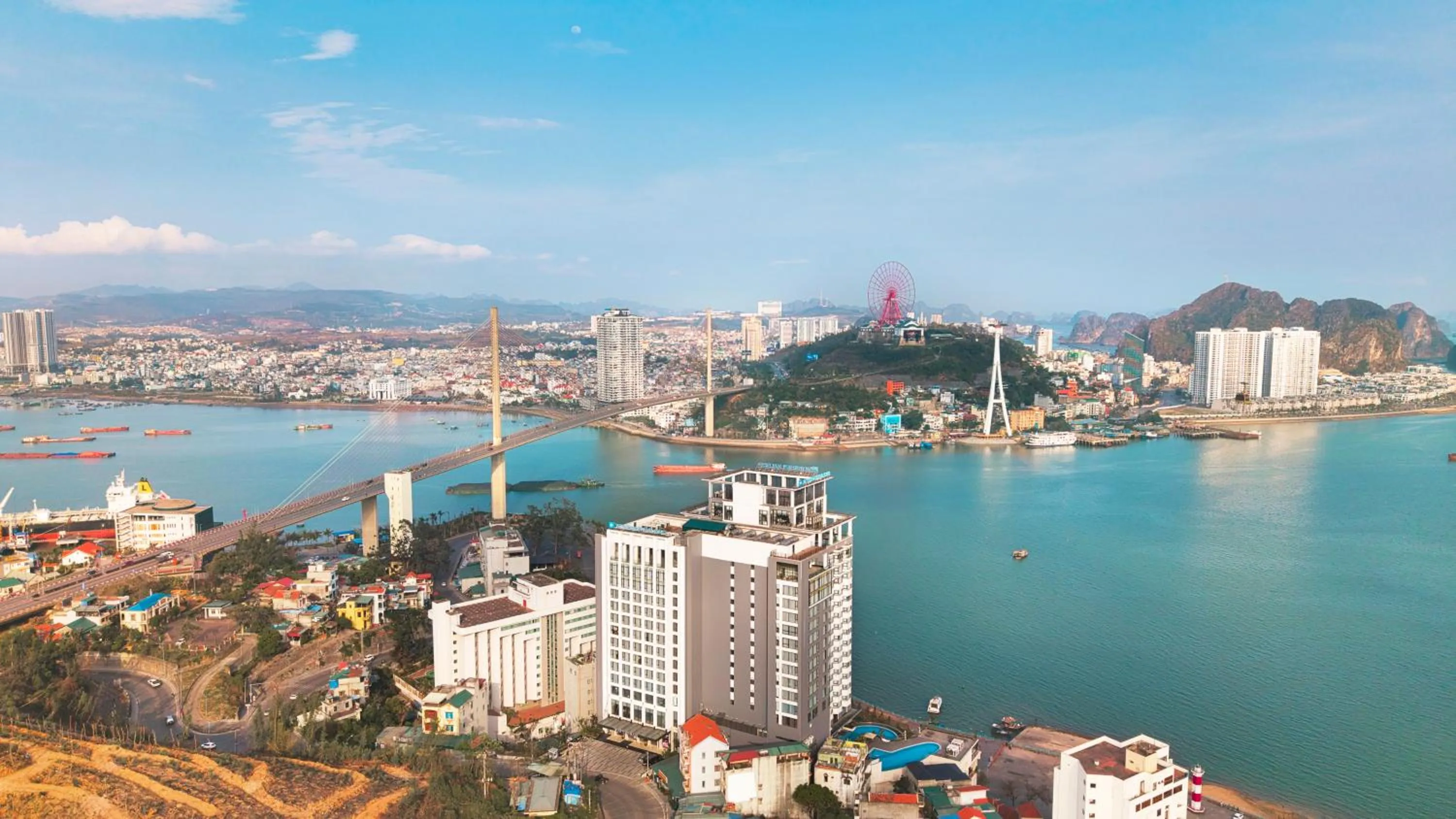 Wyndham Legend Halong