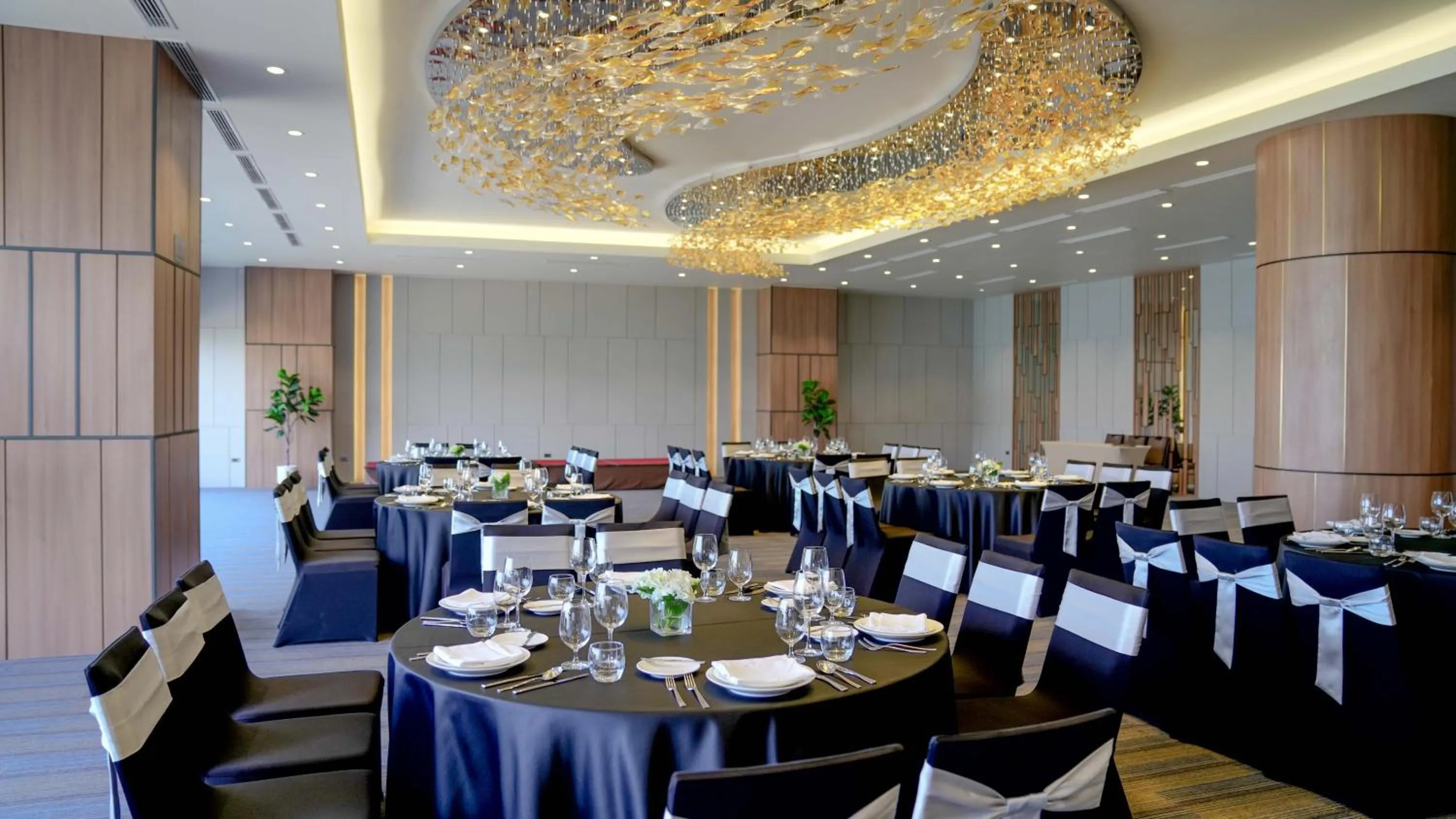 Wyndham Legend Halong