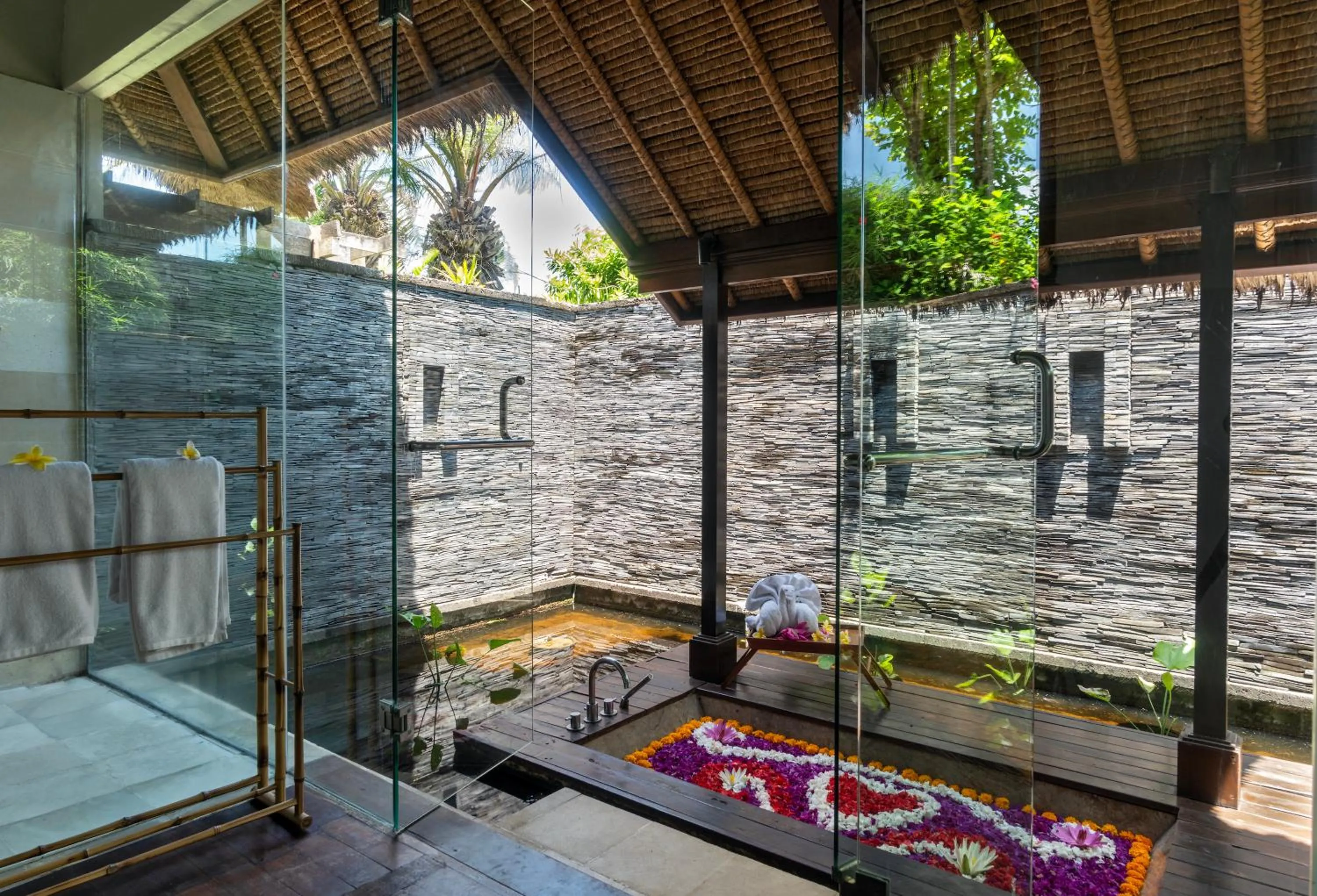 Bathroom in Villa Mary