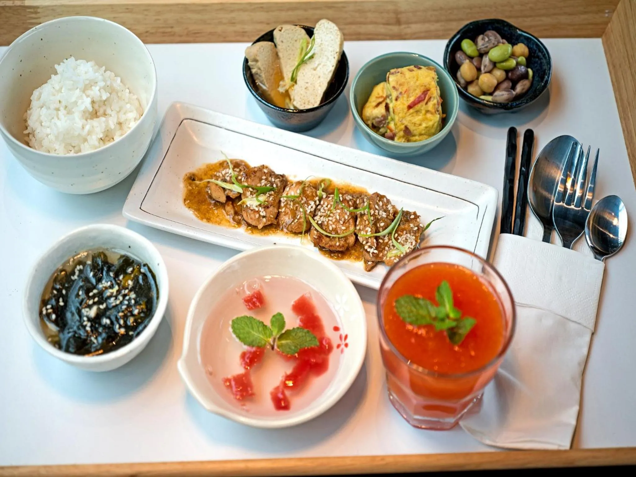 Restaurant/places to eat in Tama Boutique Hotel