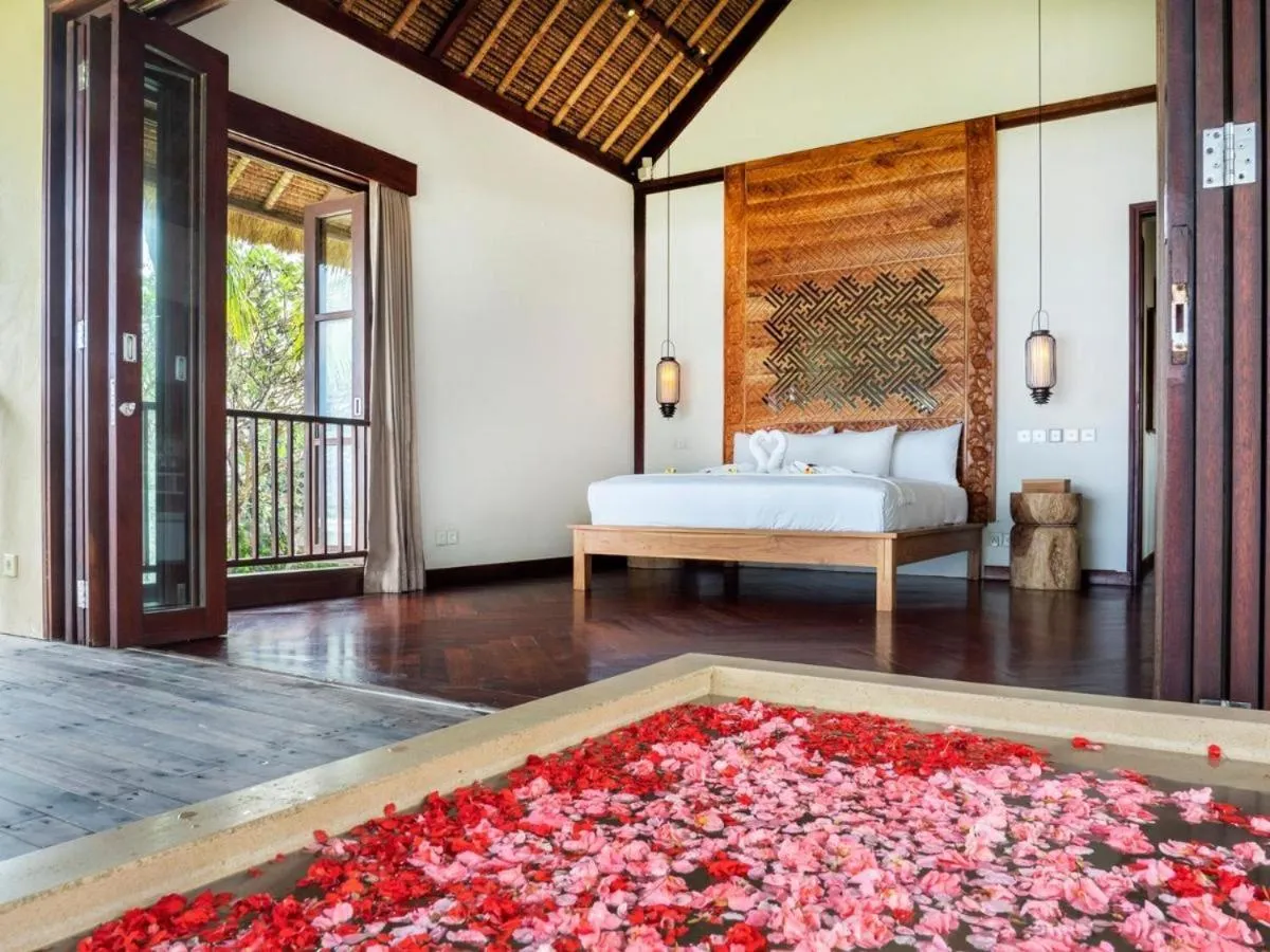 Bed in Sound of The Sea Villa