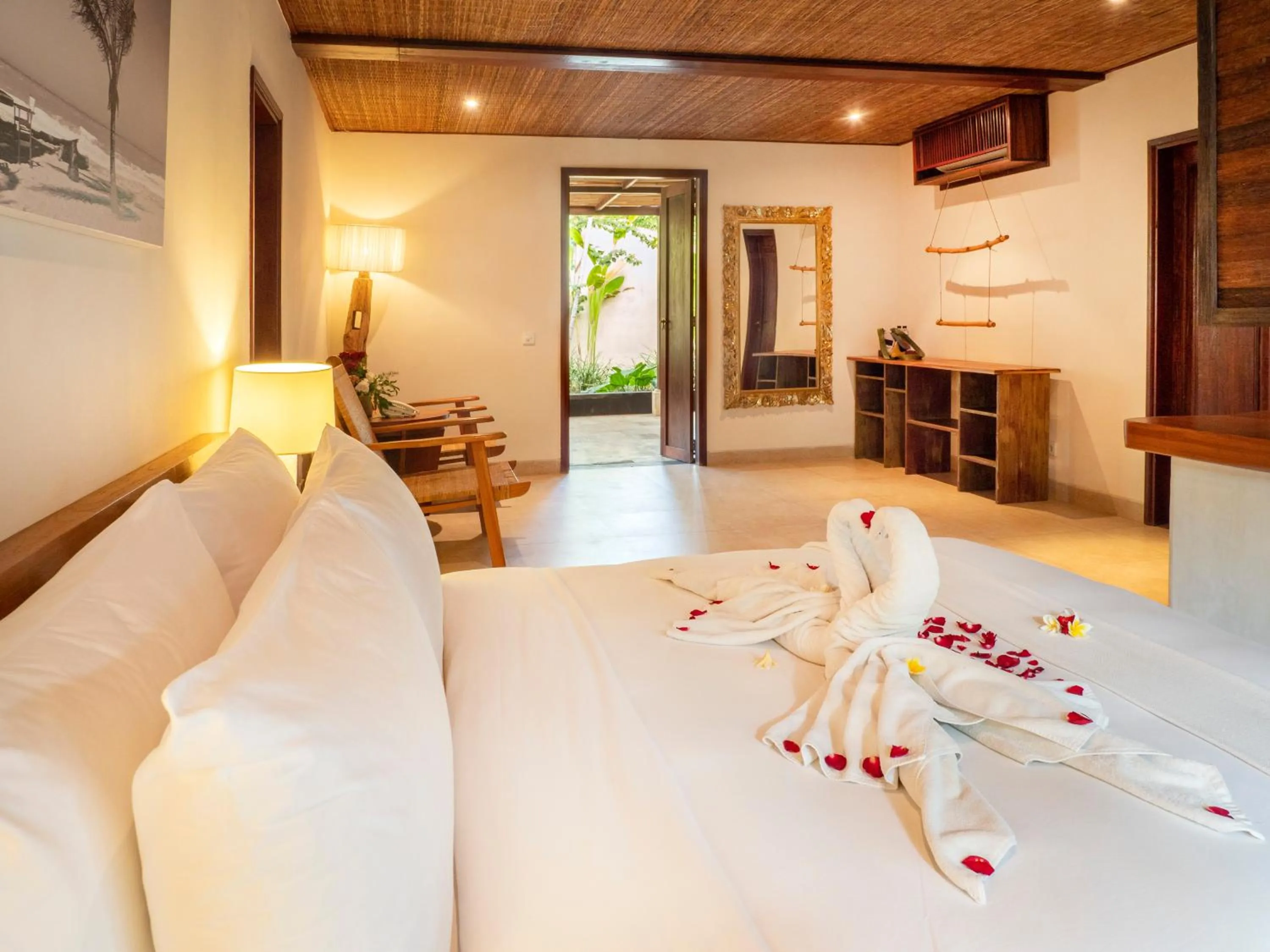 Bed in Sound of The Sea Villa