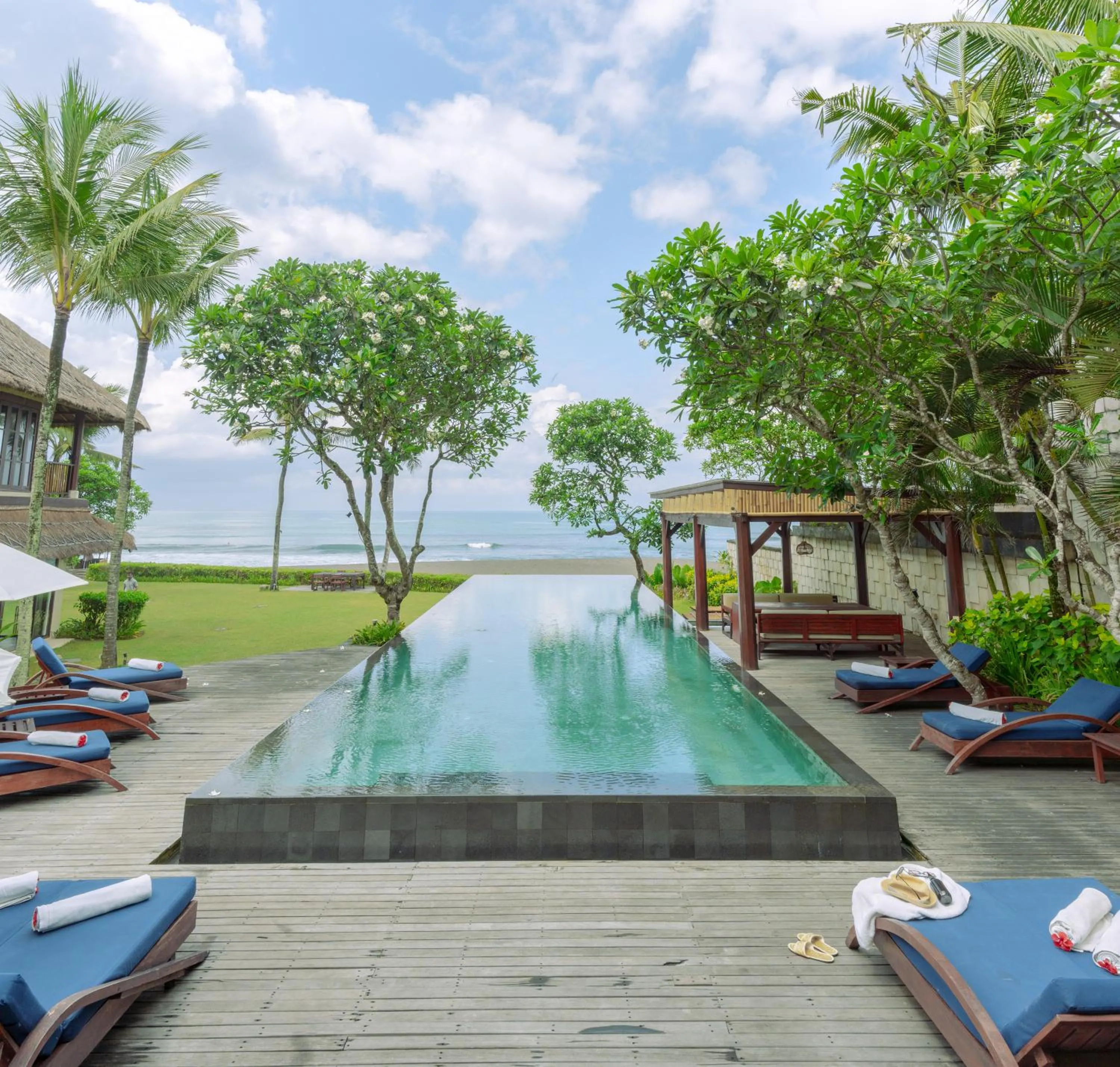Pool view in Sound of The Sea Villa