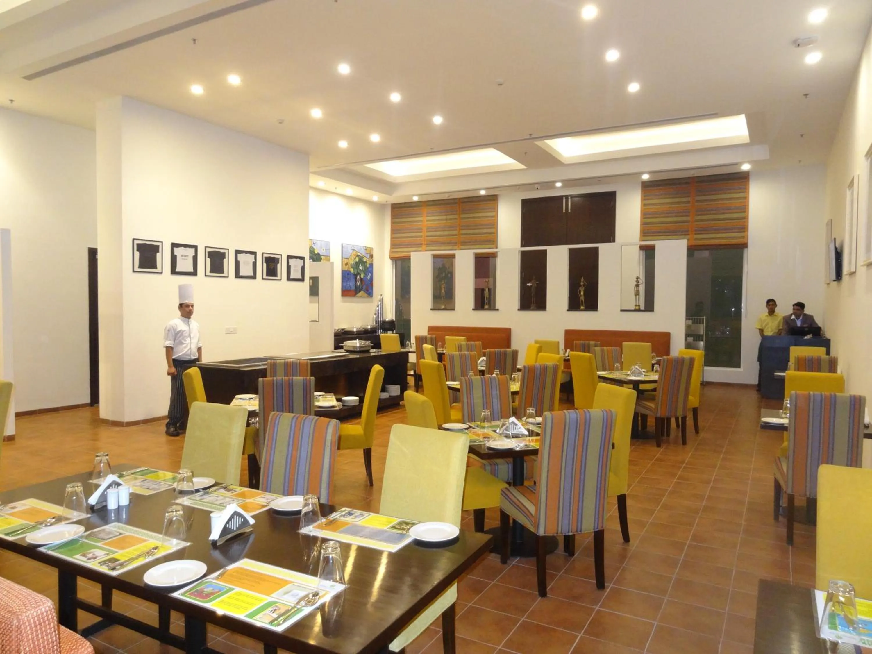 Restaurant/places to eat in Regenta Central Hestia Dahej, Bhensali