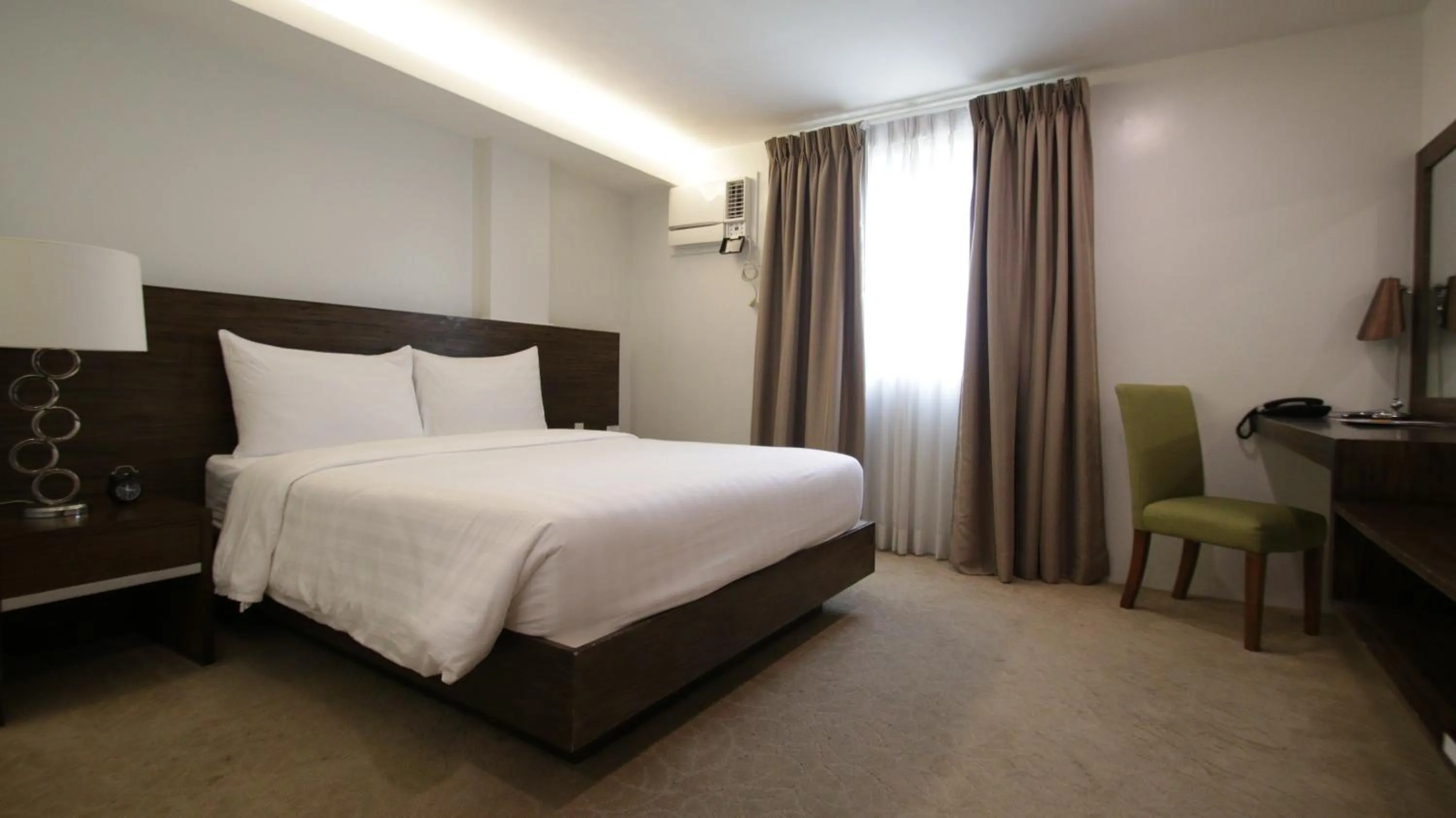 Photo of the whole room, Bed in Top Star Hotel