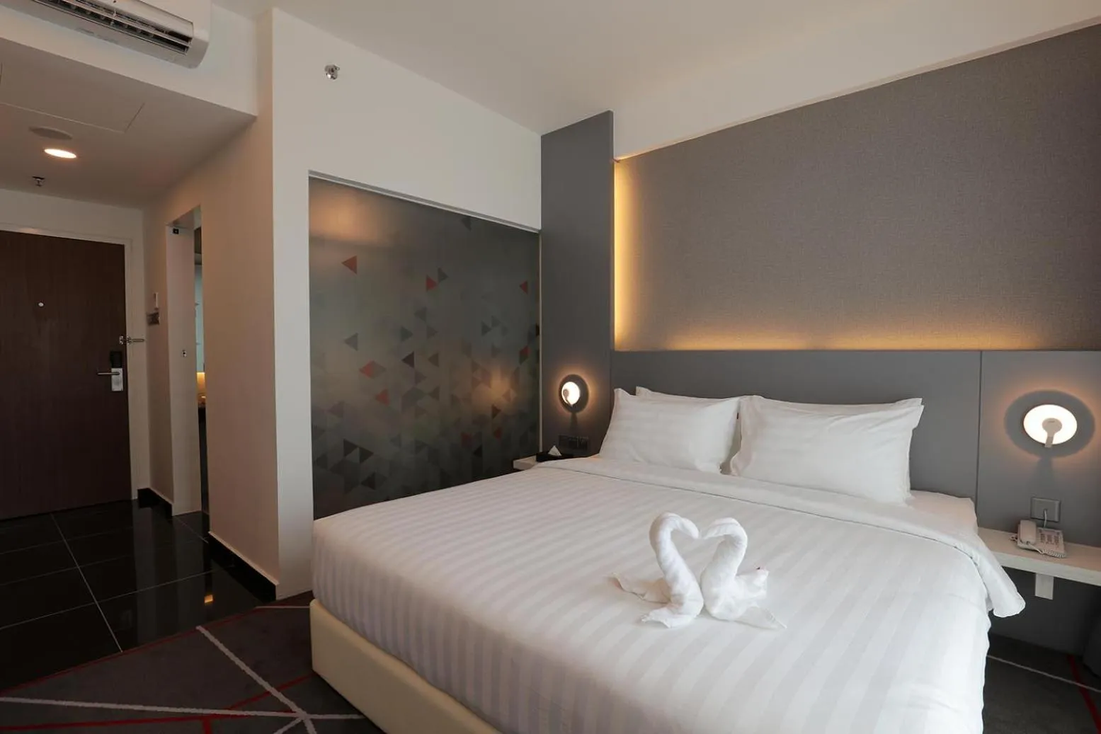 Photo of the whole room, Bed in Amerin Hotel Johor Bahru