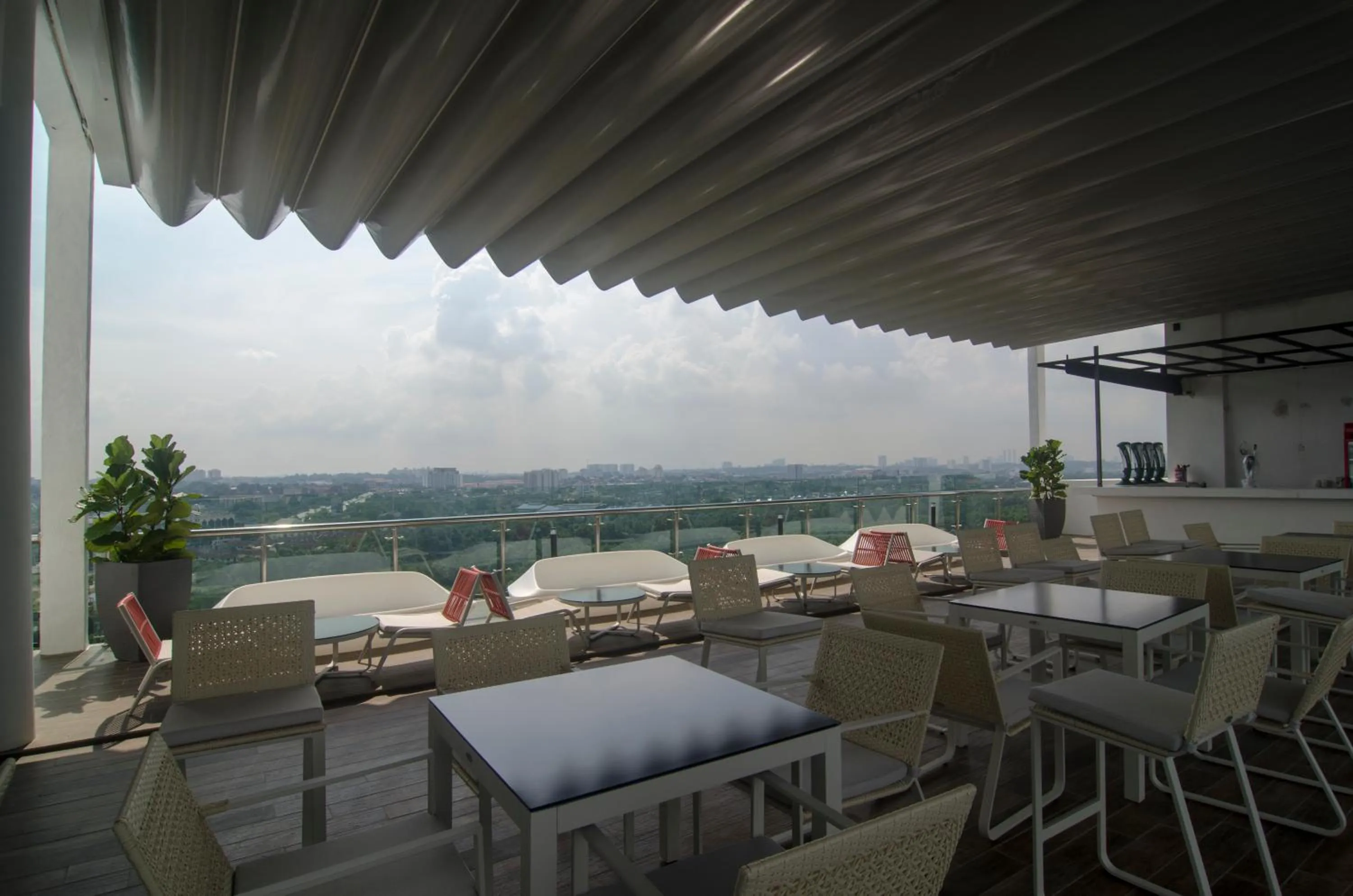 Restaurant/places to eat in Amerin Hotel Johor Bahru