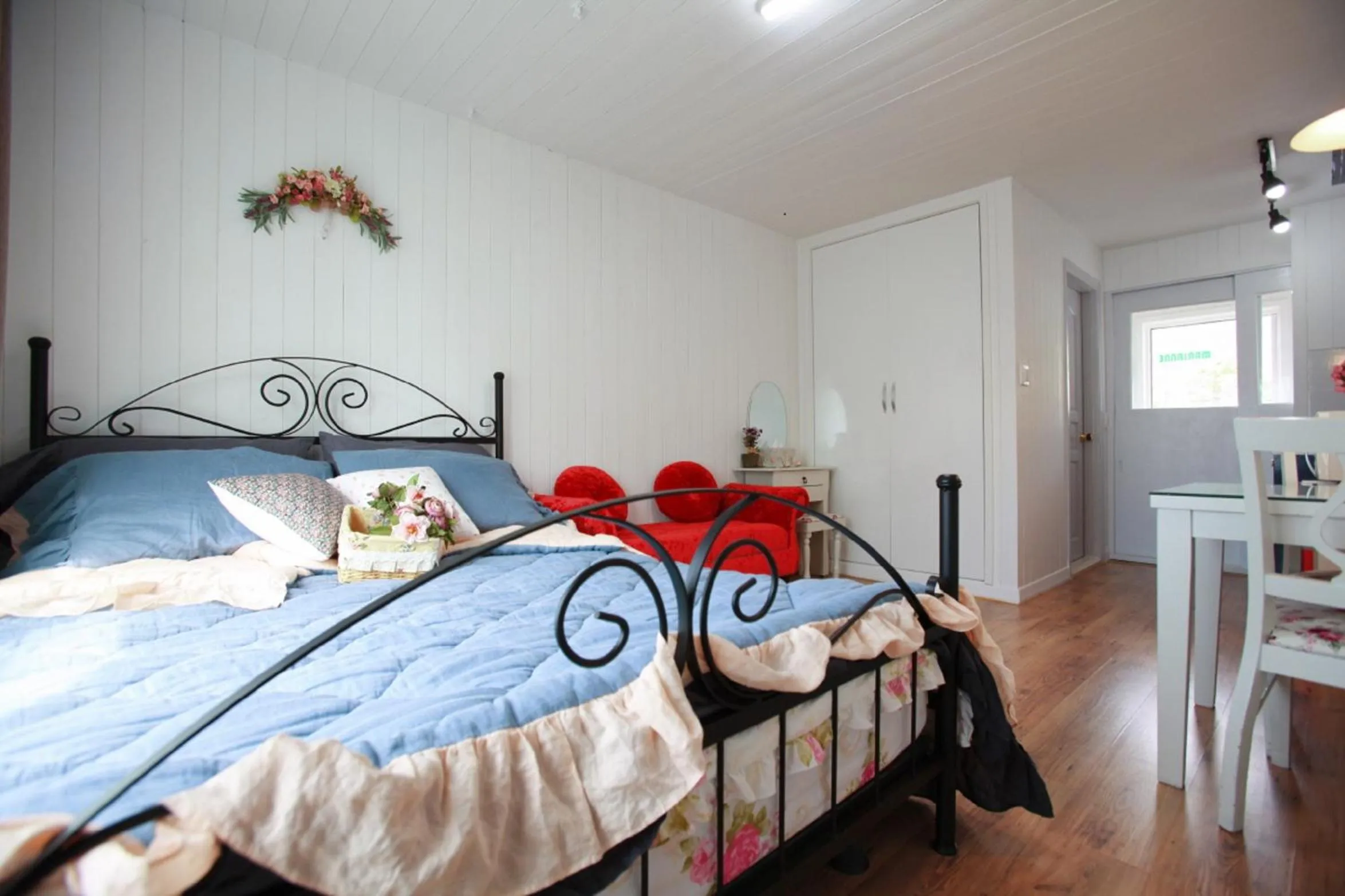 Bed in Pyeongchang Edelweiss Pension