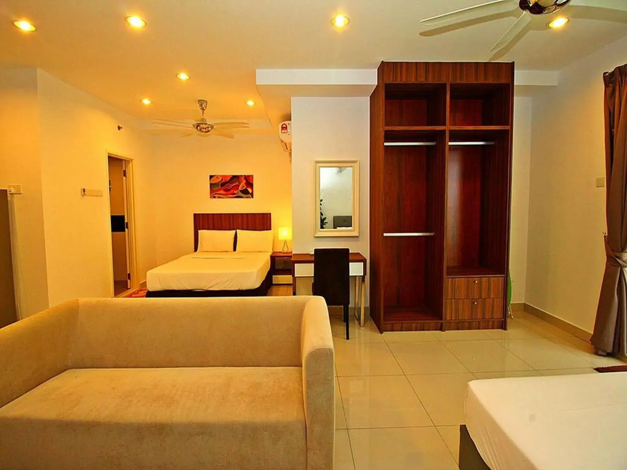 Bedroom, Bed in Merlene Suites at Mansion One Formerly know as Mansion One Suites Bedroom, Bed in Merlene Suites at Mansion One Formerly know as Mansion One Suites