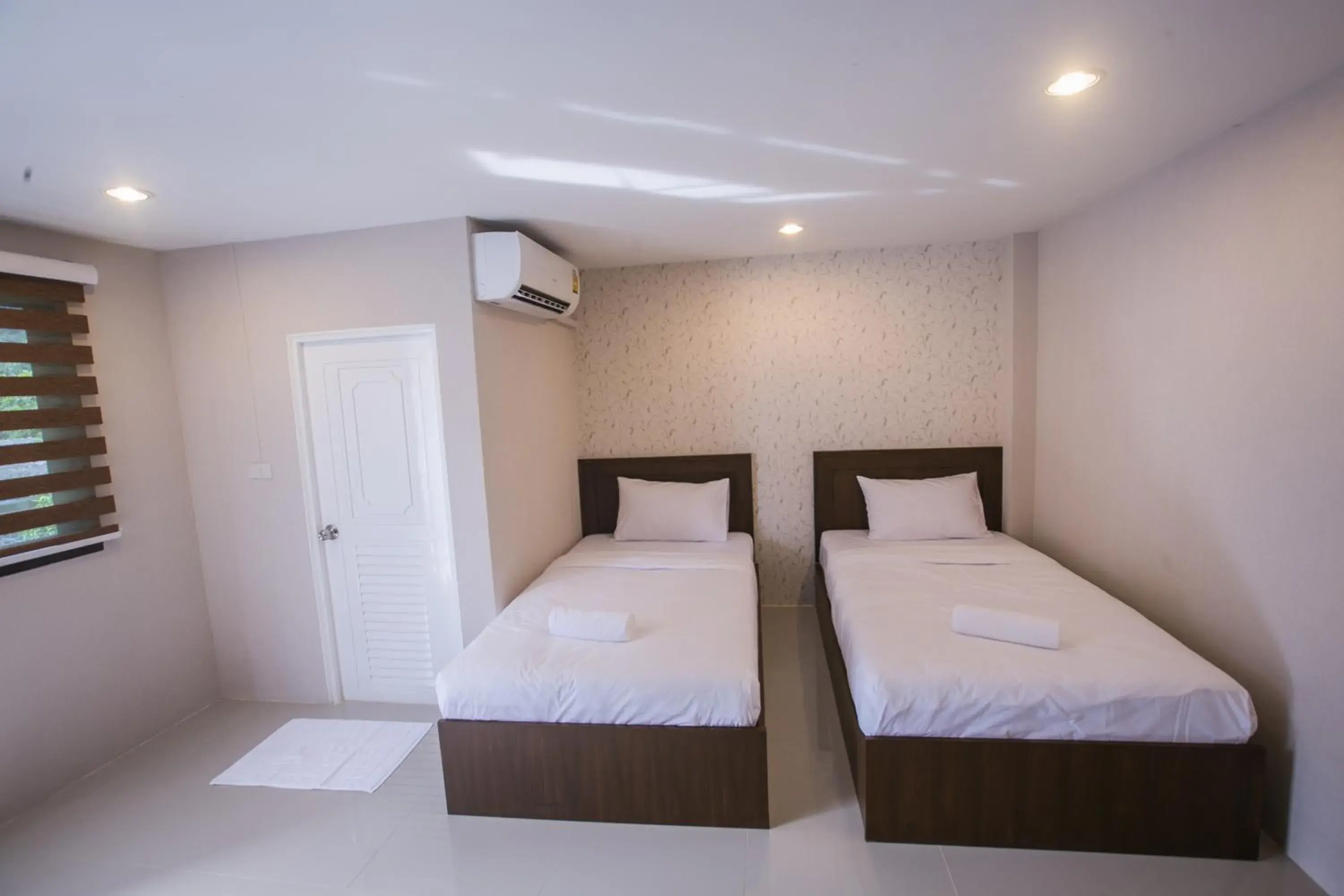 Photo of the whole room, Bed in The Sleep Phang-nga Photo of the whole room, Bed in The Sleep Phang-nga