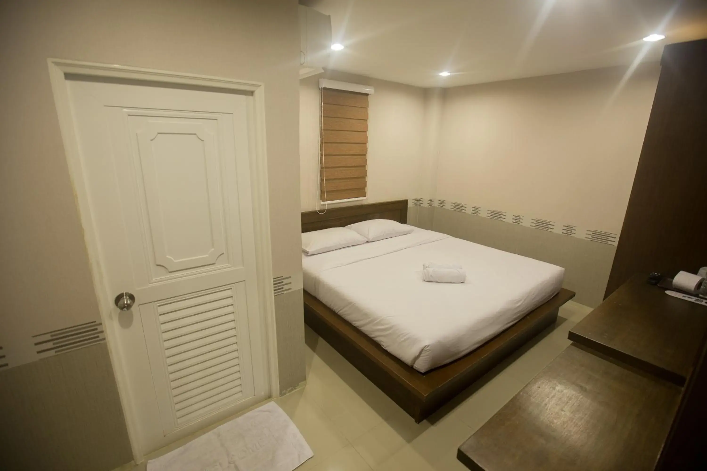 Decorative detail, Bed in The Sleep Phang-nga Decorative detail, Bed in The Sleep Phang-nga