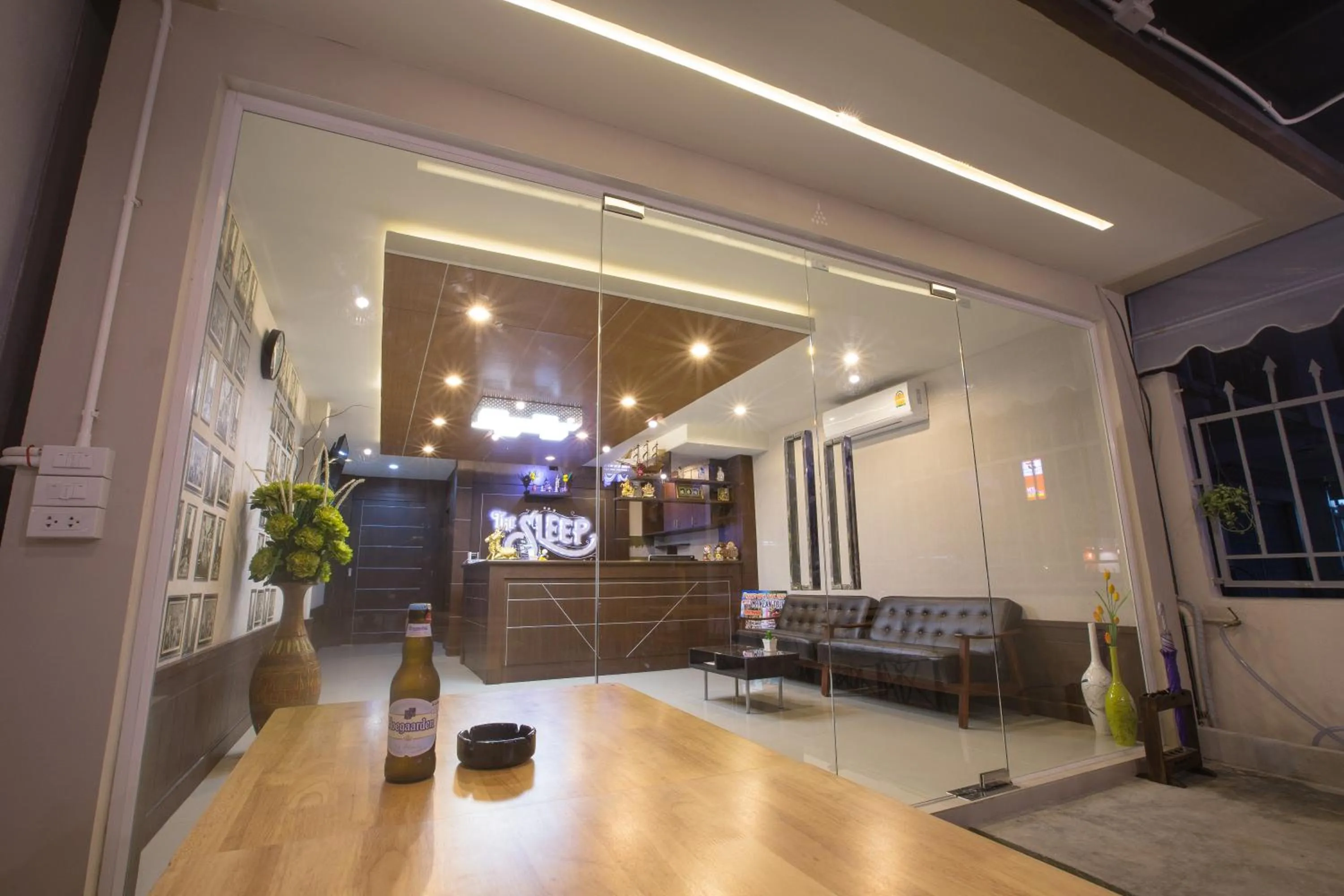 Restaurant/places to eat in The Sleep Phang-nga