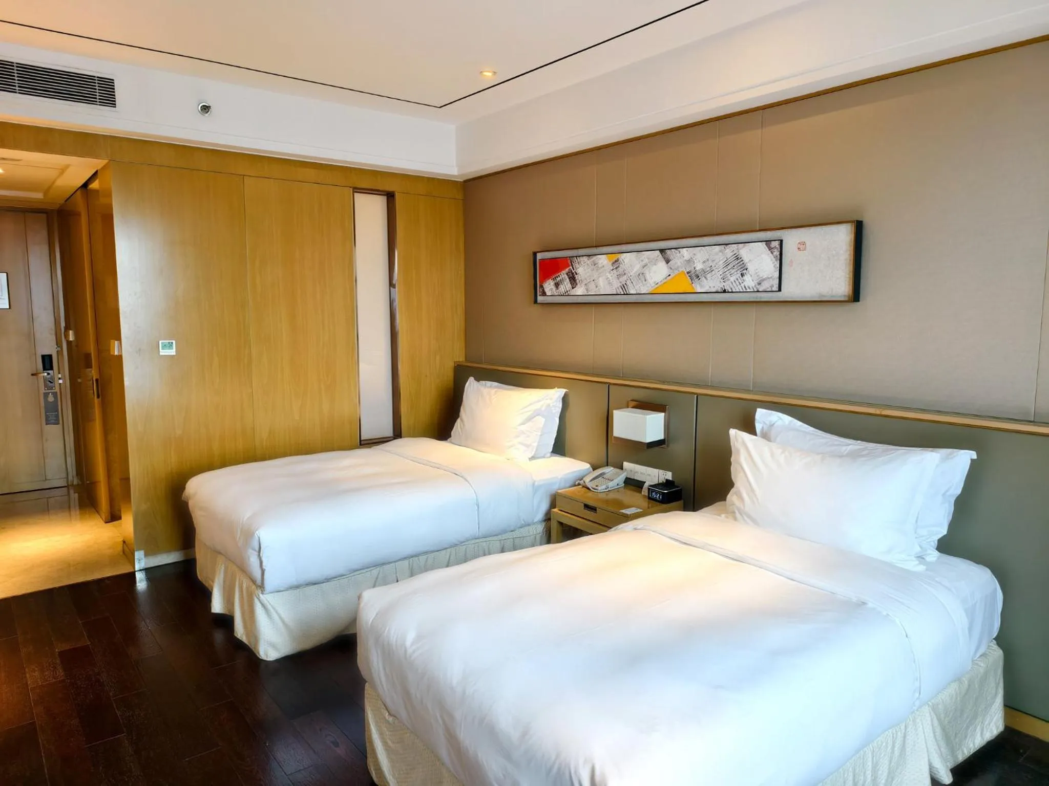 Photo of the whole room in Crowne Plaza Hefei Rongqiao by IHG