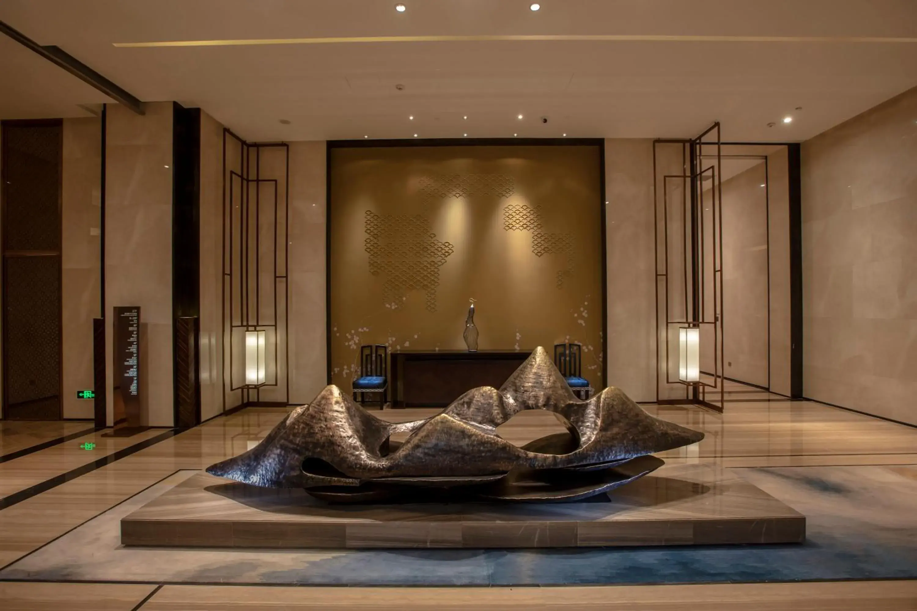 Property building in Crowne Plaza Hefei Rongqiao by IHG Property building in Crowne Plaza Hefei Rongqiao by IHG