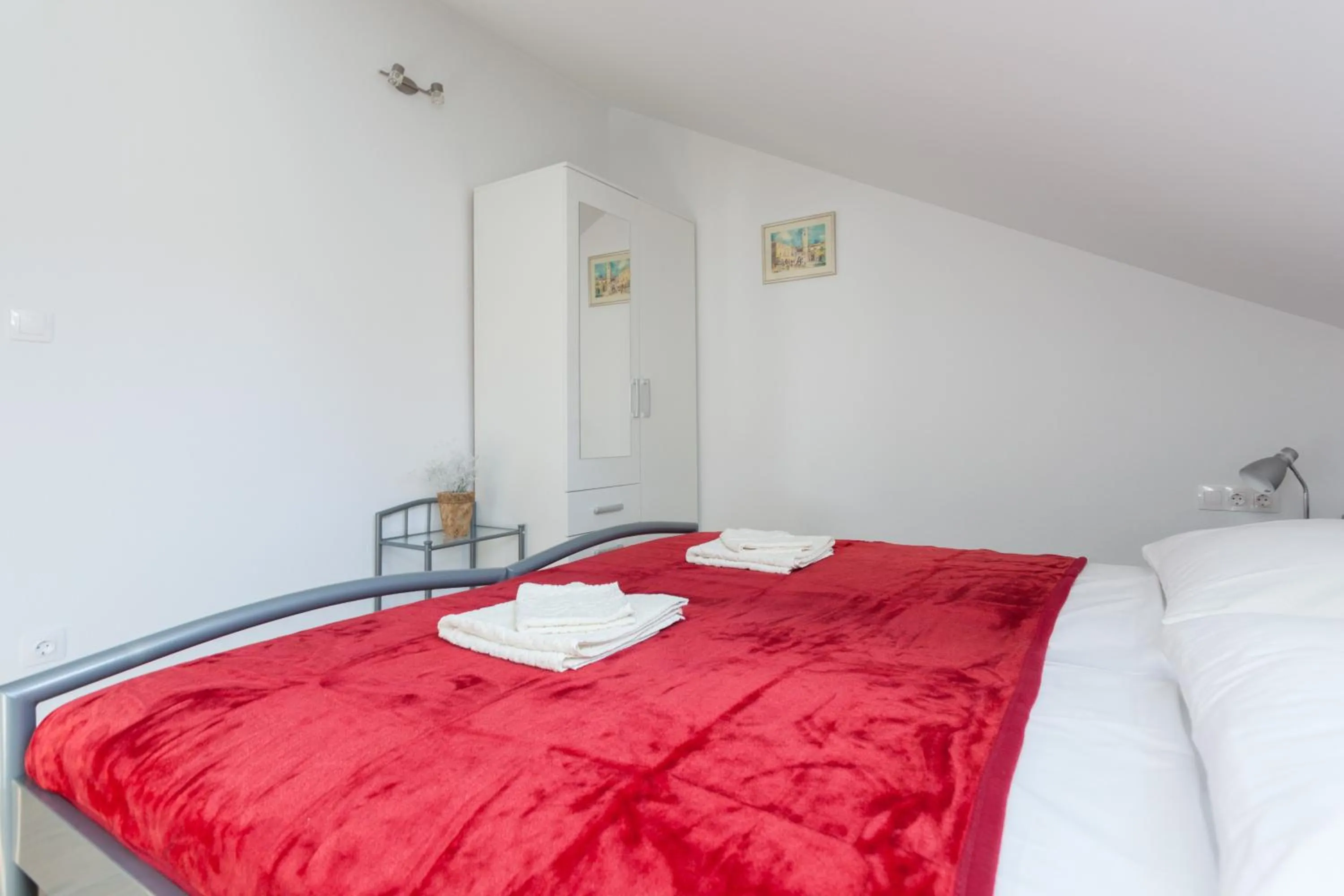 Bedroom, Bed in Apartment Mistral 51