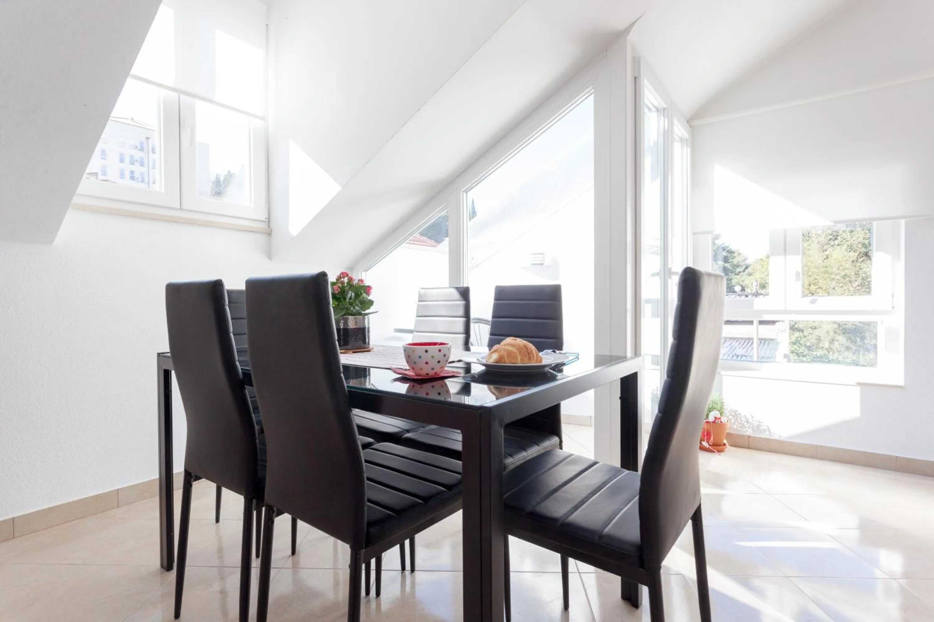 Dining area in Apartment Mistral 51
