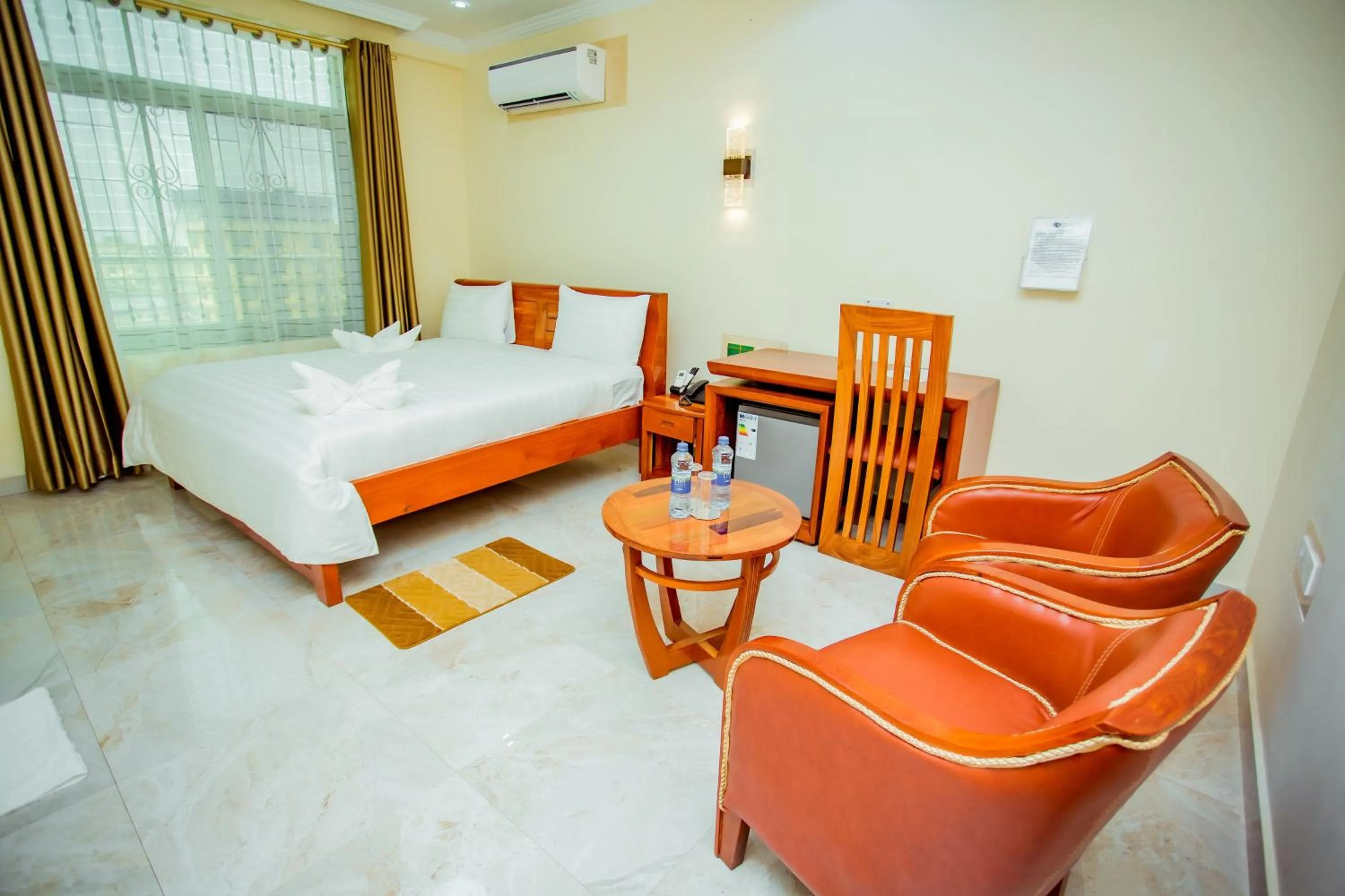 Bed in Silver Paradise Hotel