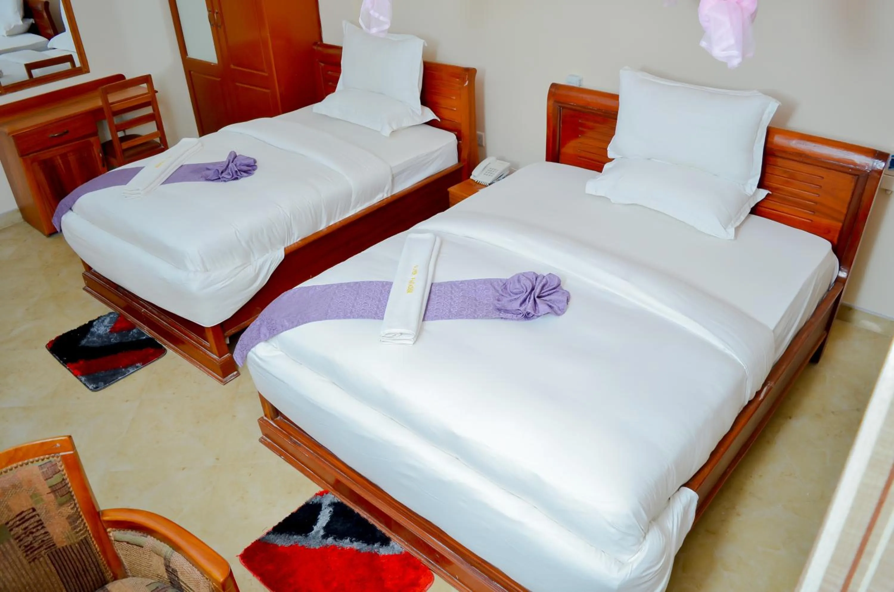 bunk bed, Bed in Silver Paradise Hotel