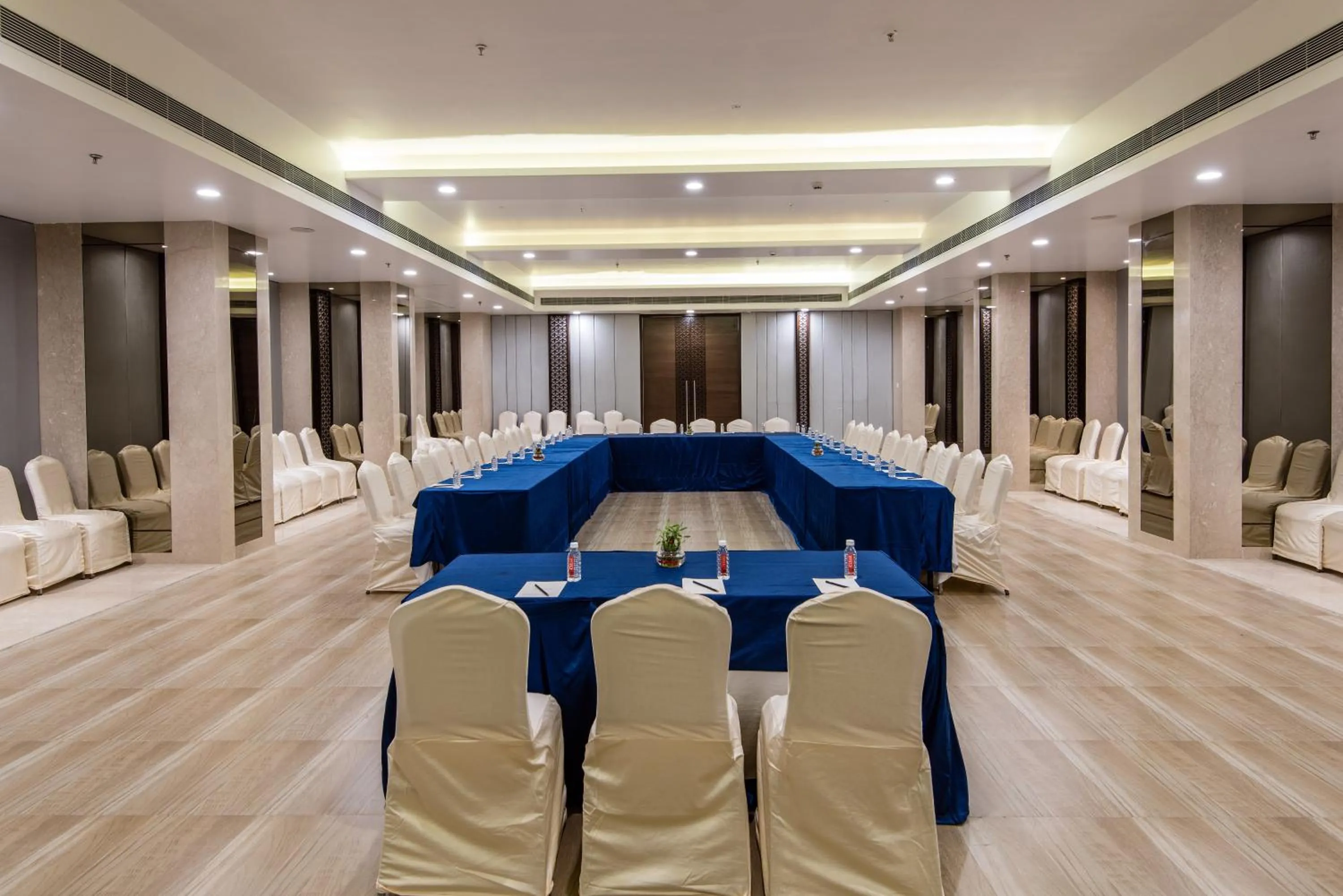 Banquet/Function facilities in Regenta Central Jaipur