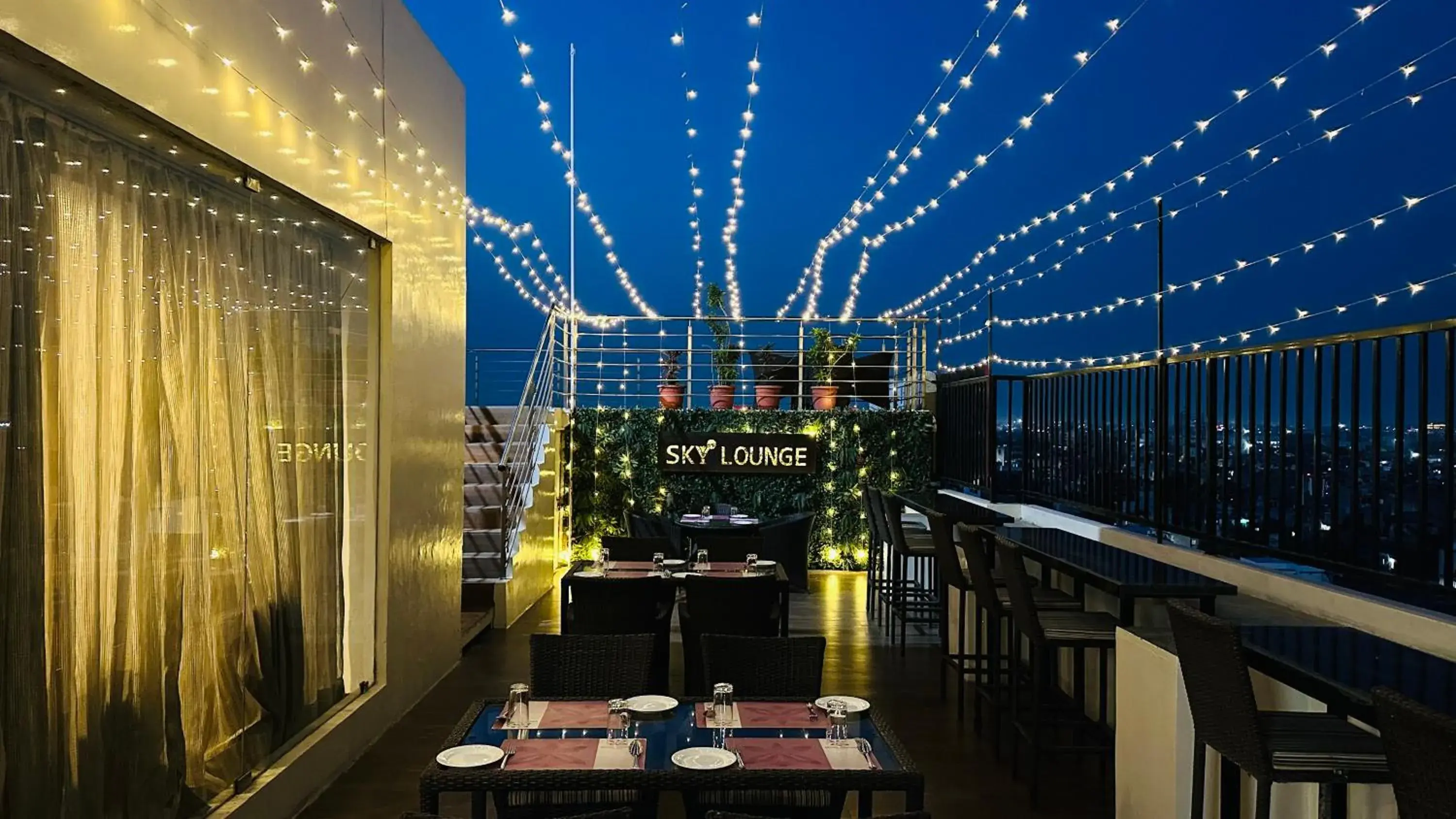 Restaurant/places to eat in Regenta Central Jaipur Restaurant/places to eat in Regenta Central Jaipur