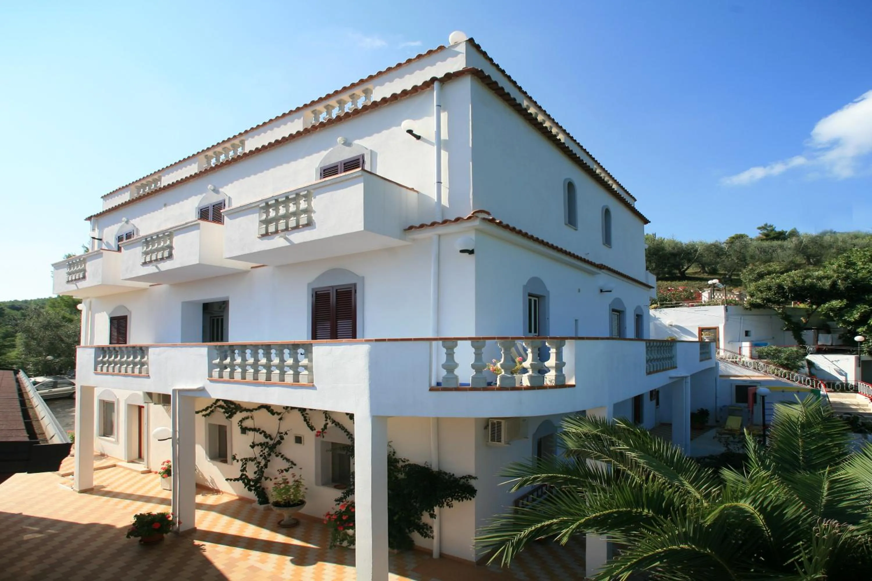 Property building in Albergo Godenizzo