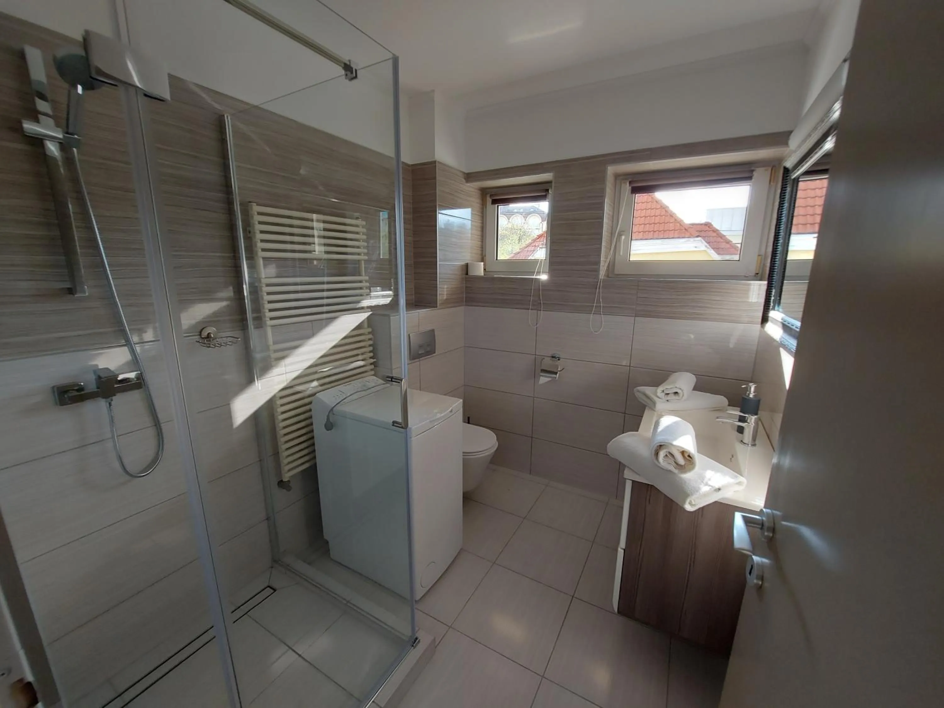 Shower in Cafe Relax Apartments