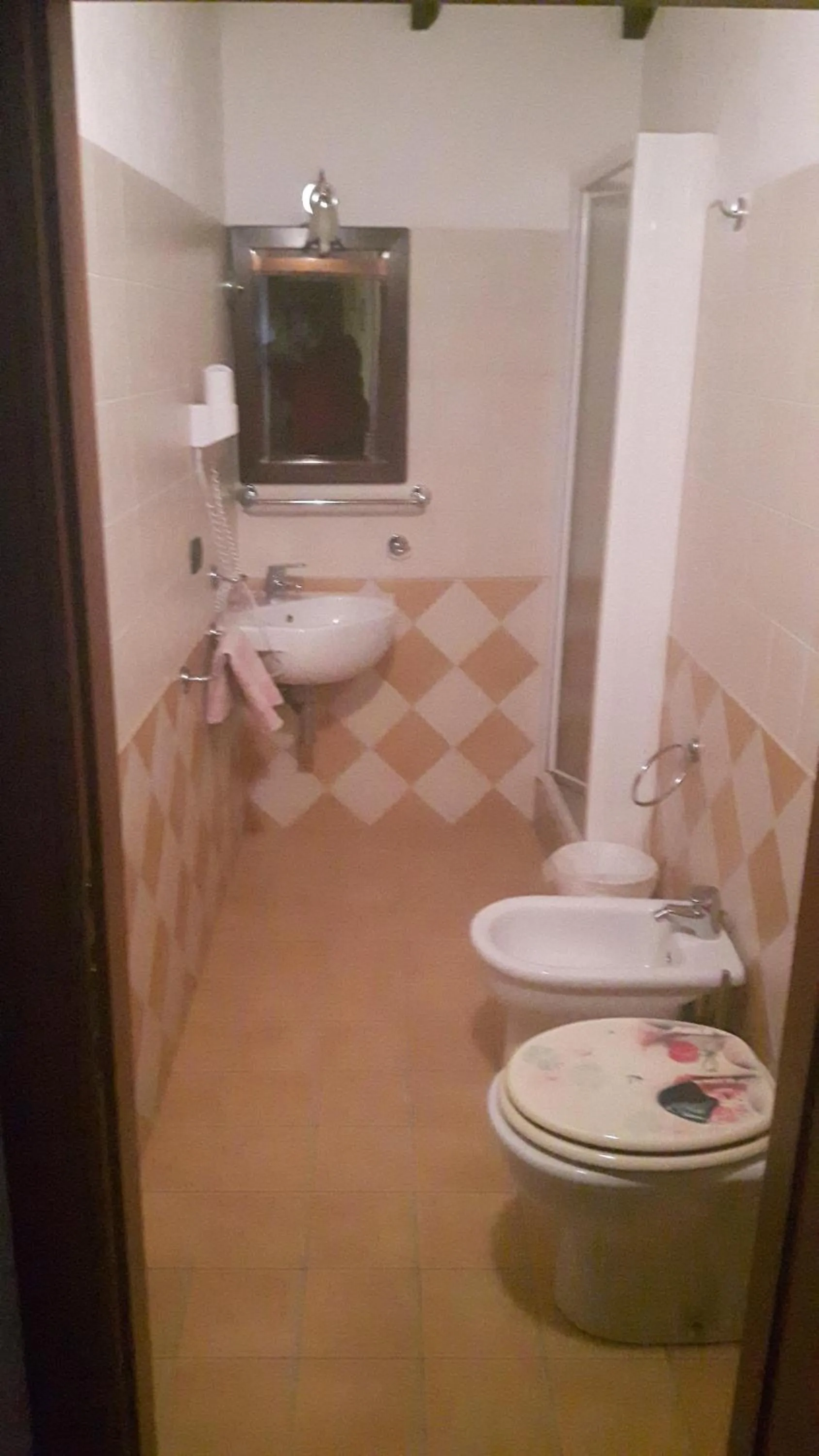 Bathroom in B&B Borgo Valagnesi casa Annarita
