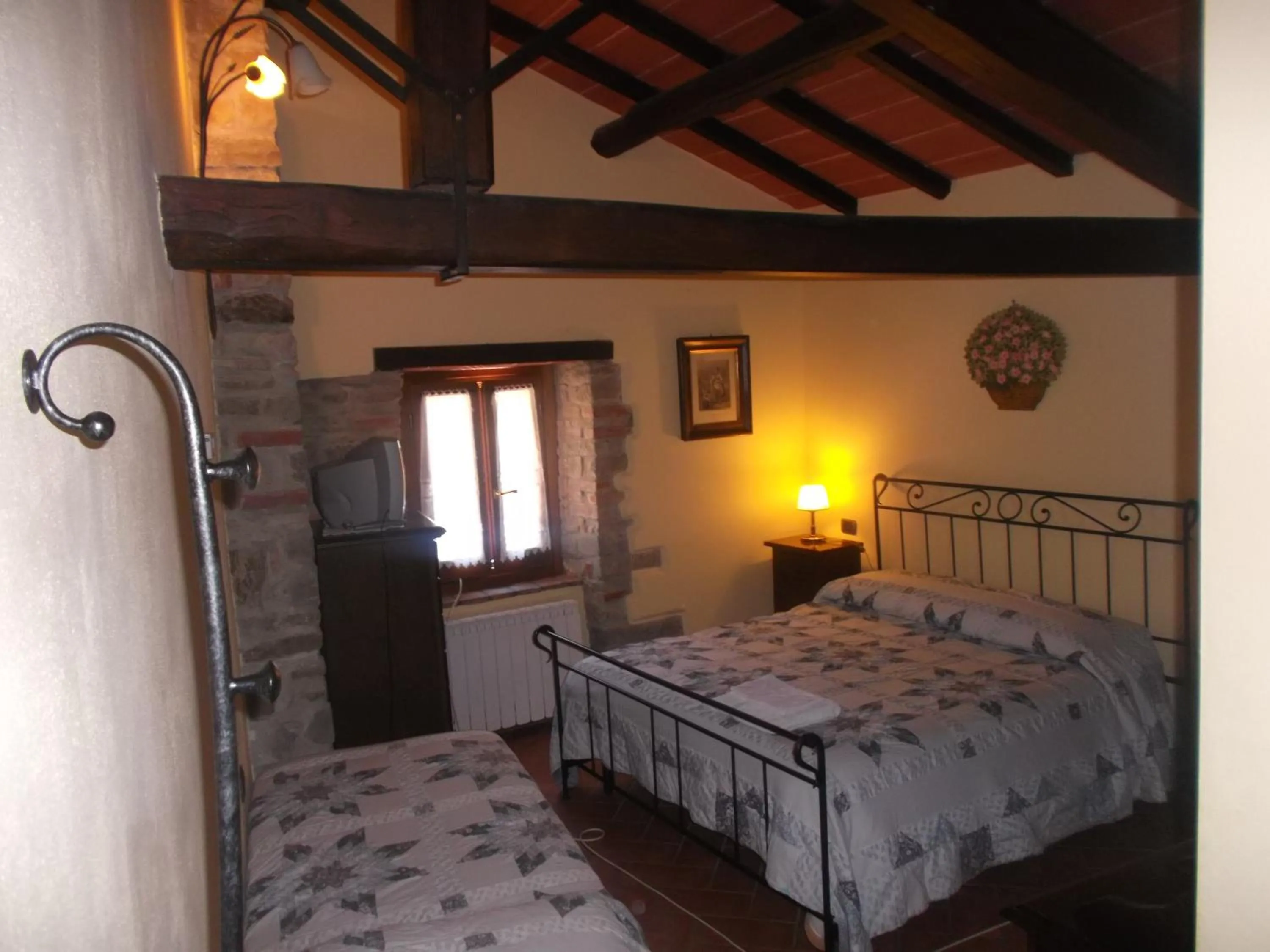 Photo of the whole room, Bed in B&B Borgo Valagnesi casa Annarita