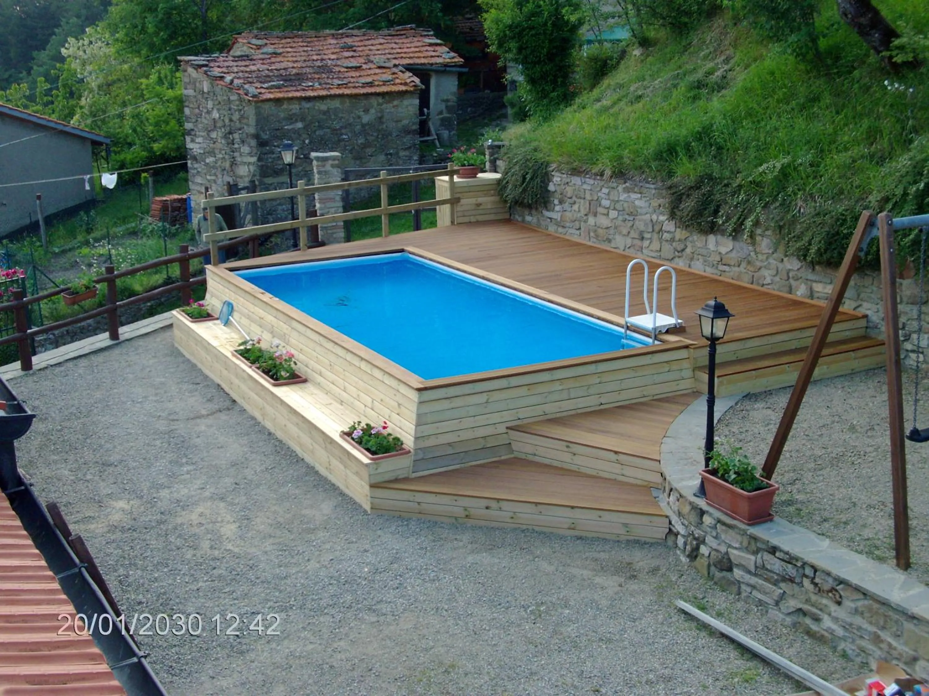Swimming pool in B&B Borgo Valagnesi casa Annarita