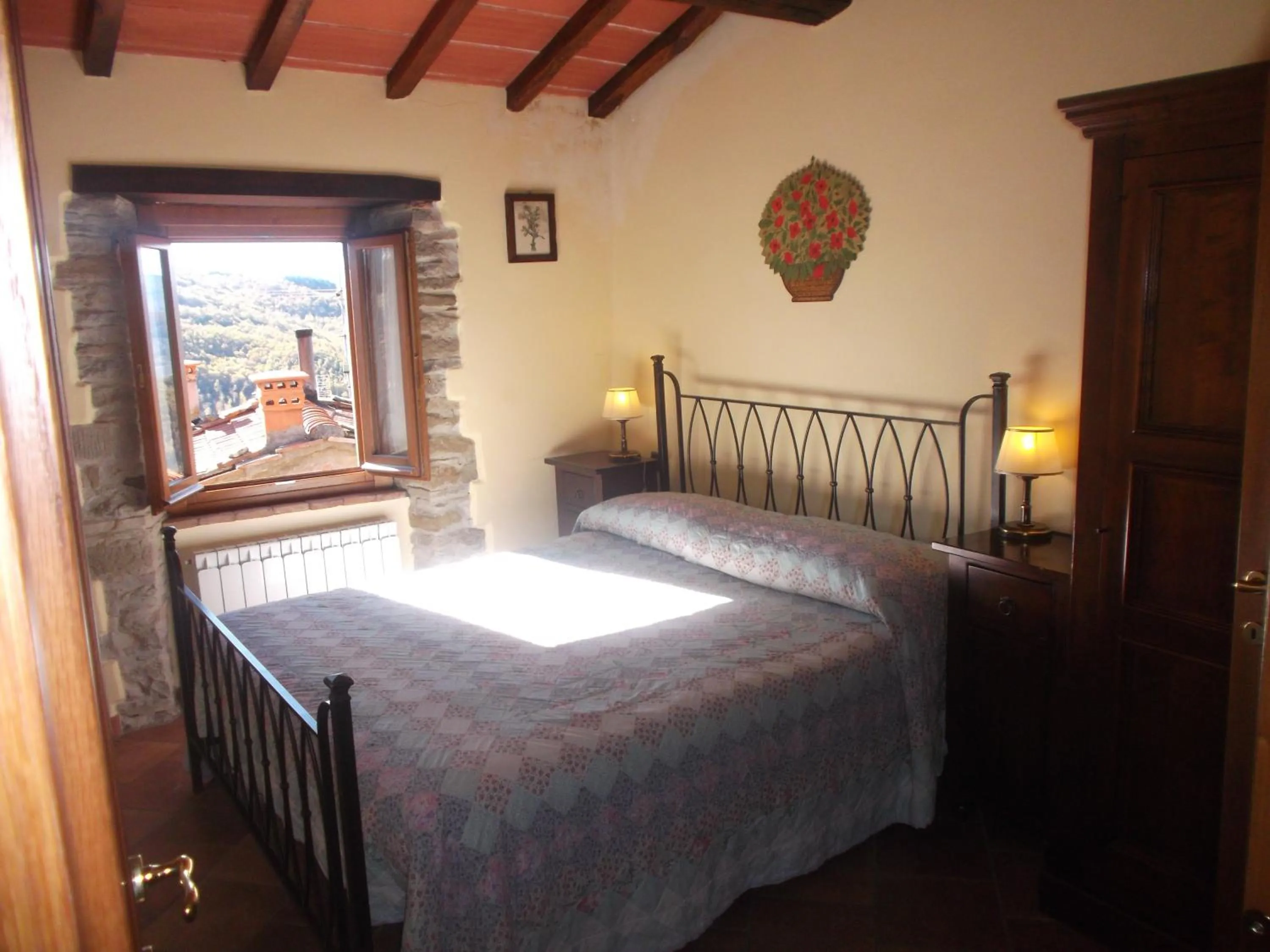 Photo of the whole room, Bed in B&B Borgo Valagnesi casa Annarita