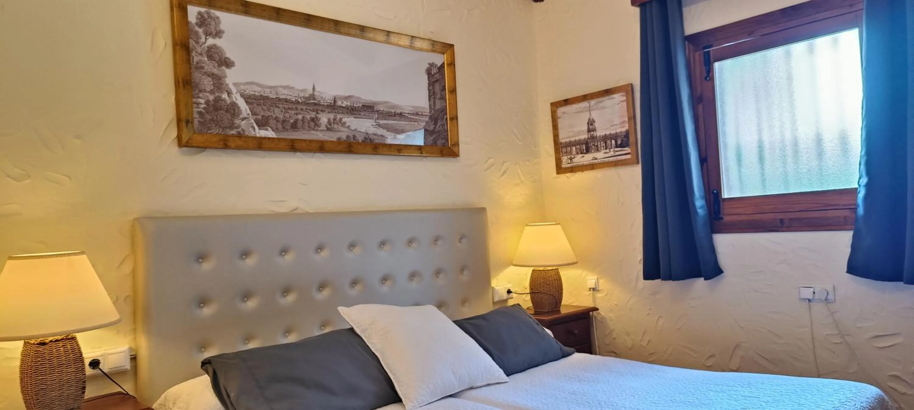 Bed in Hotel Restaurante Las Buitreras