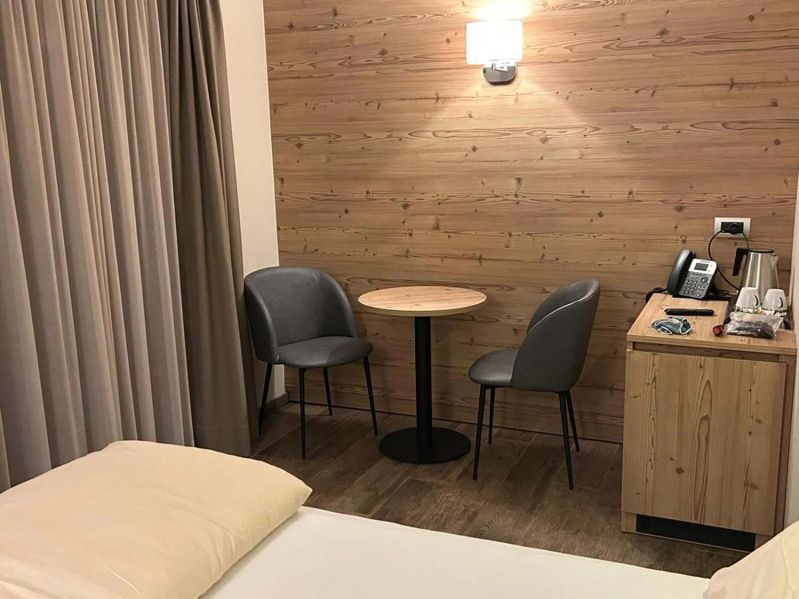 Bed in Hotel Le Cime