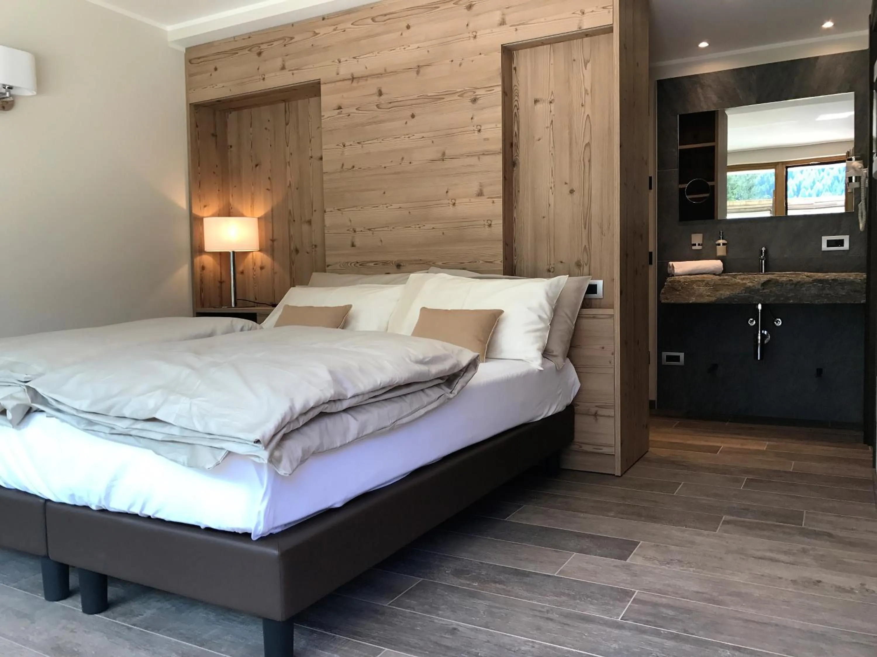 Bed in Hotel Le Cime